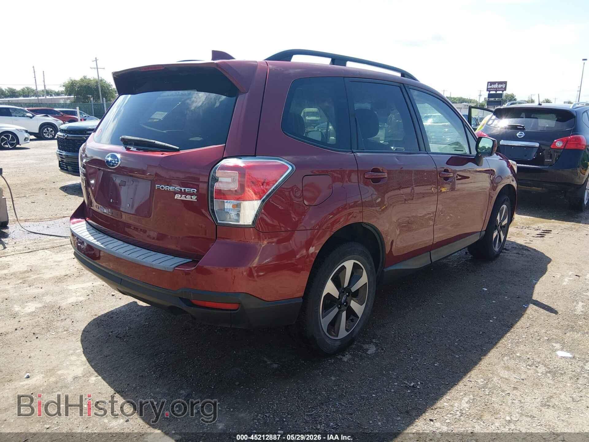 2017 SUBARU FORESTER - VIN: JF2SJAEC9HH576604 - Фото 4
