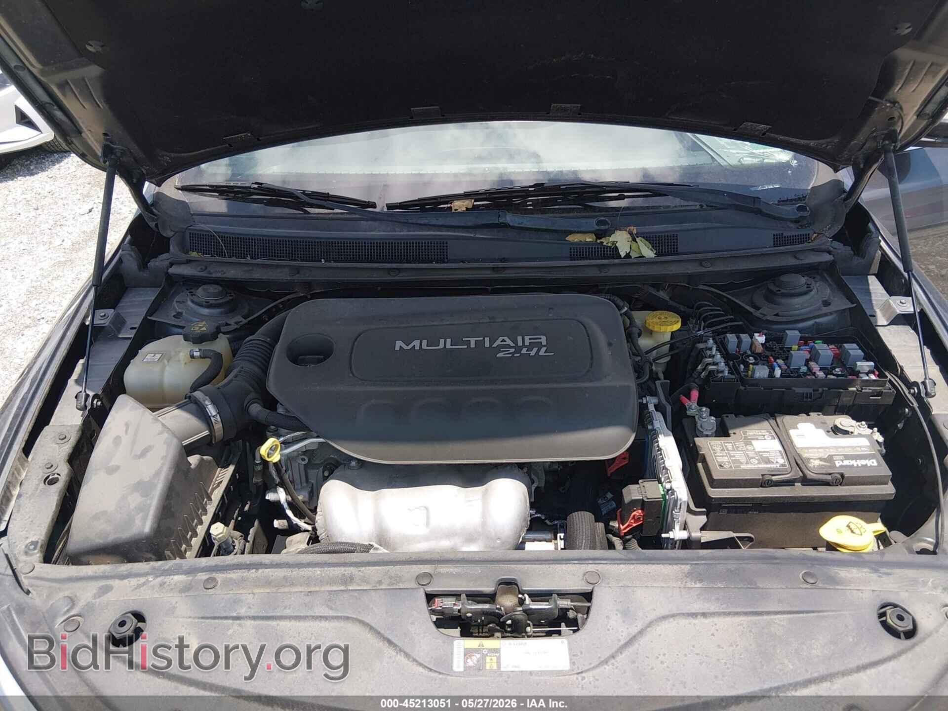 2015 CHRYSLER 200 - VIN: 1C3CCCAB0FN601866 - Photo 10