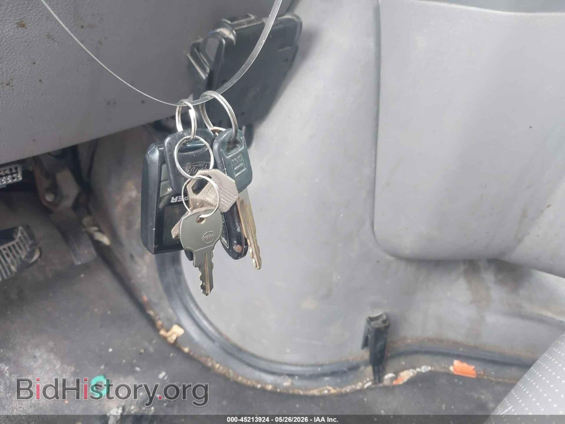 2011 FORD E-250 - VIN: 1FTNE2EL1BDB29902 - Фото 11