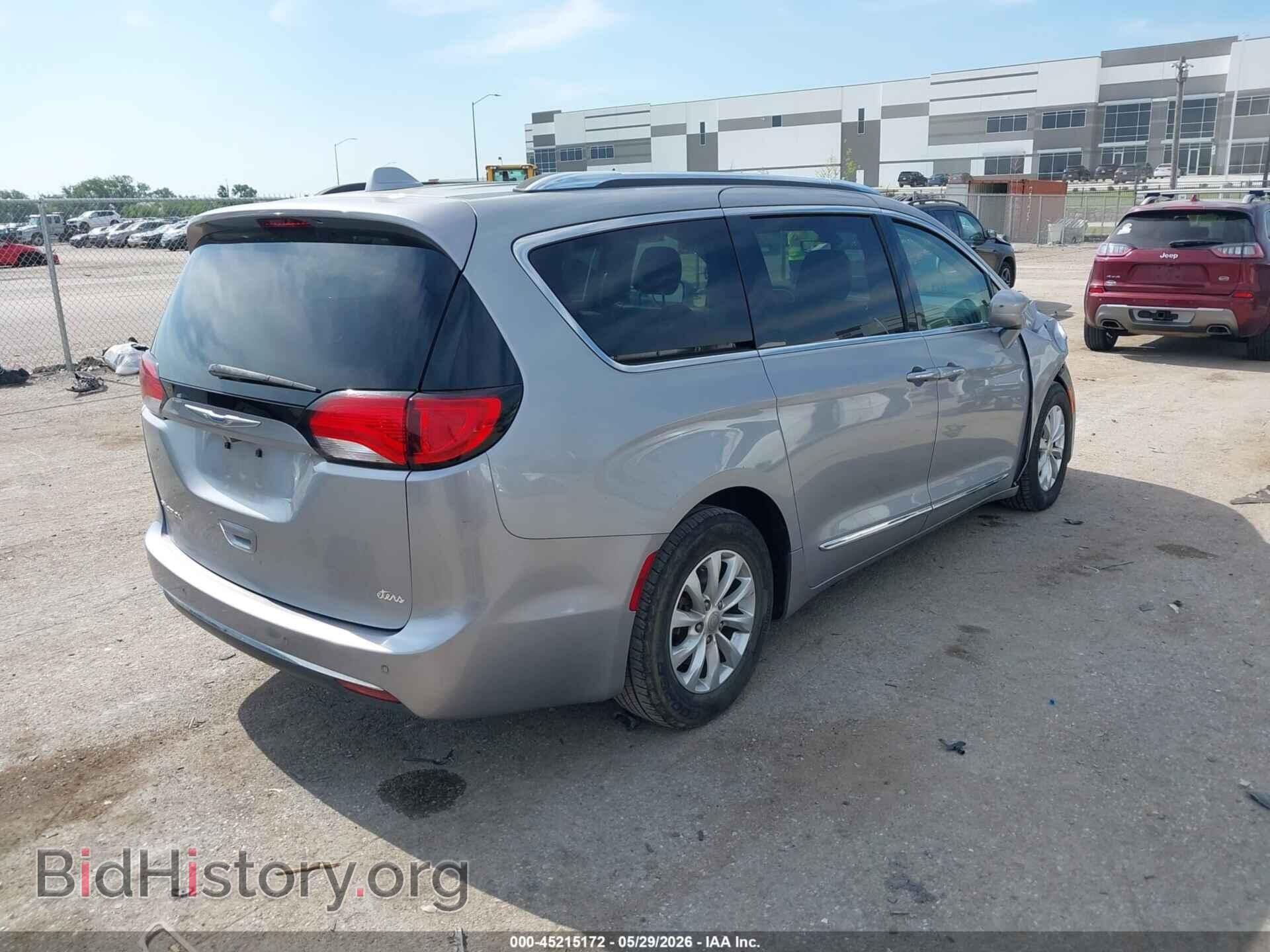 2018 CHRYSLER PACIFICA - VIN: 2C4RC1BG3JR211585 - Photo 4
