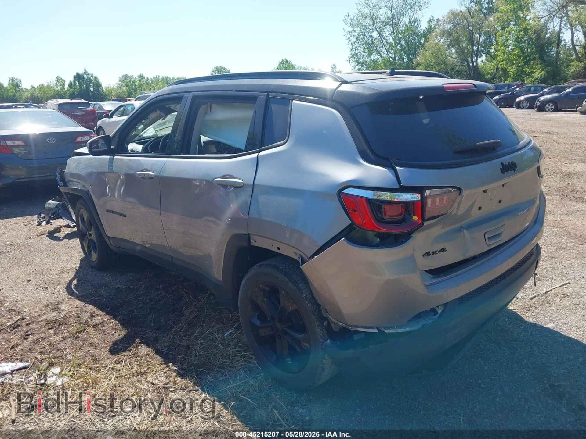 2018 JEEP COMPASS - VIN: 3C4NJDBB8JT313679 - Фото 3