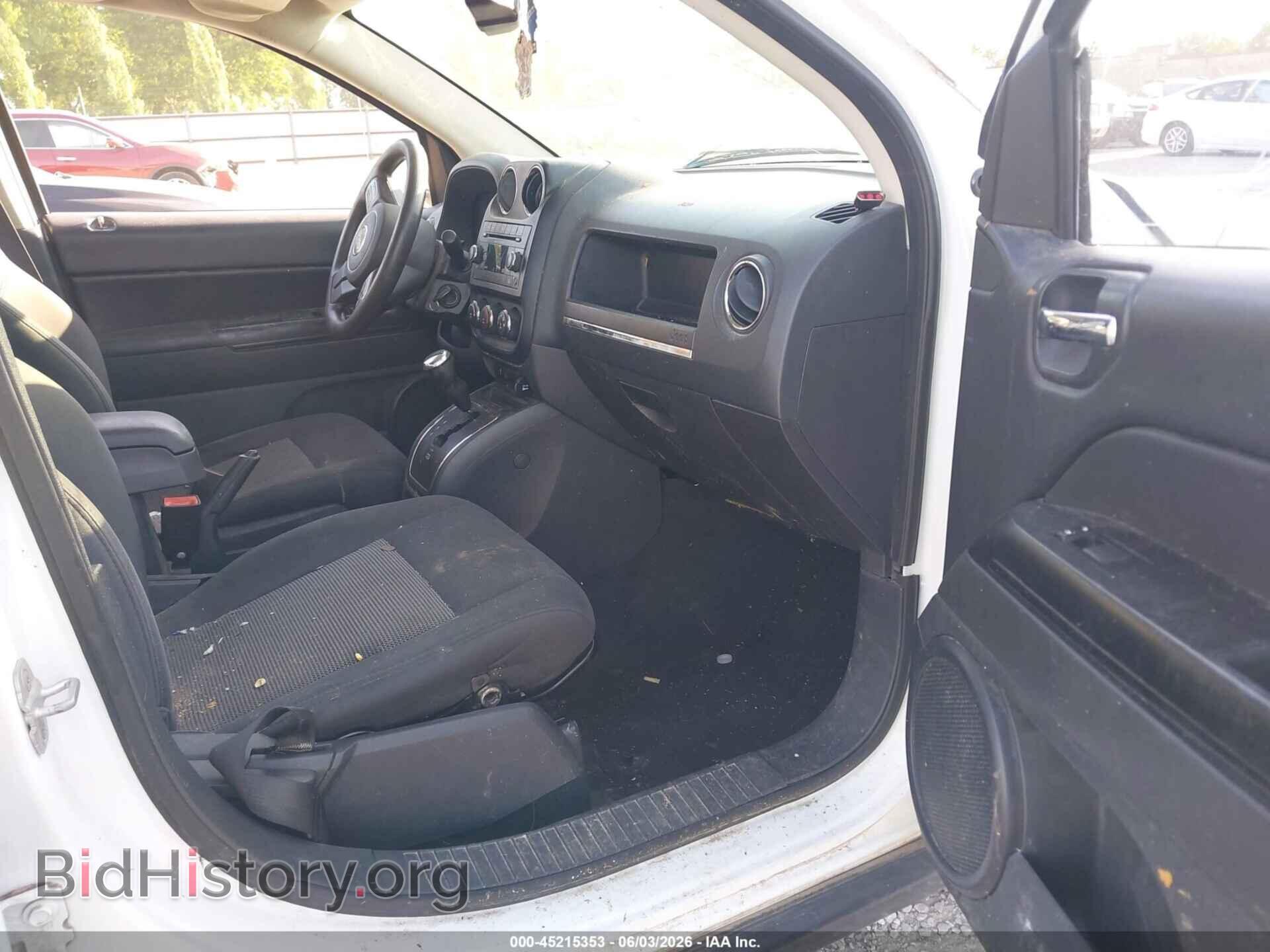 2012 JEEP COMPASS - VIN: 1C4NJDBBXCD630582 - Photo 5