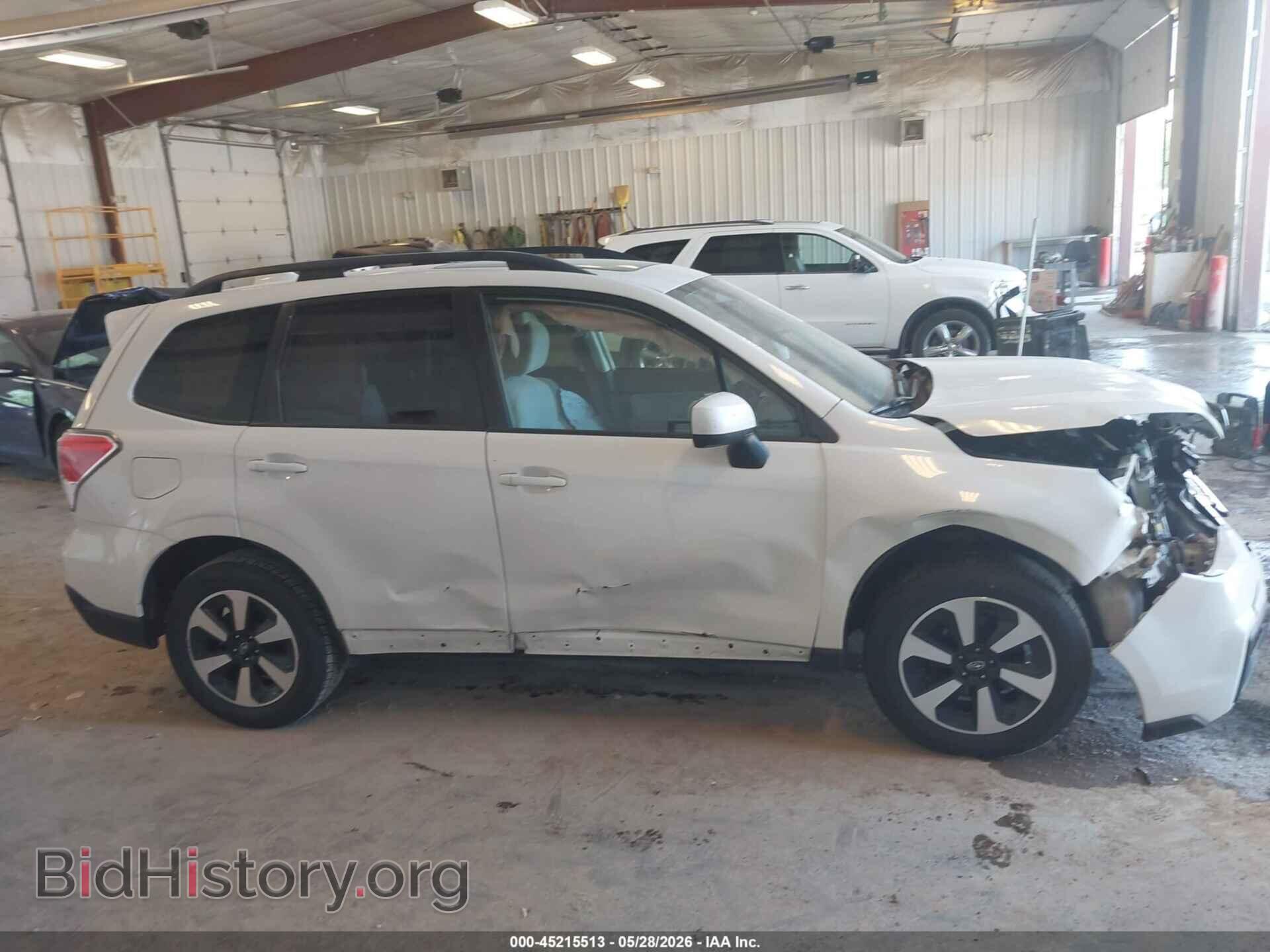 2017 SUBARU FORESTER - VIN: JF2SJAEC7HH801537 - Photo 13