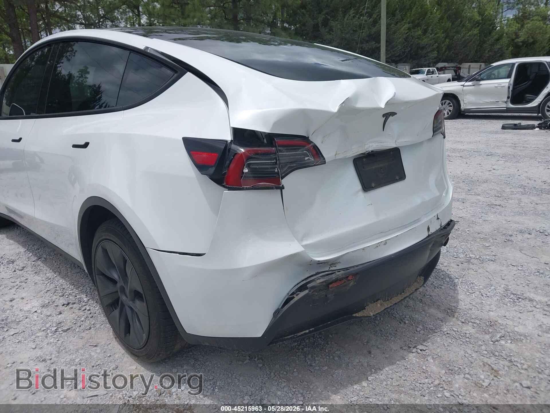 2024 TESLA MODEL Y - VIN: 7SAYGDED0RA328180 - Фото 6