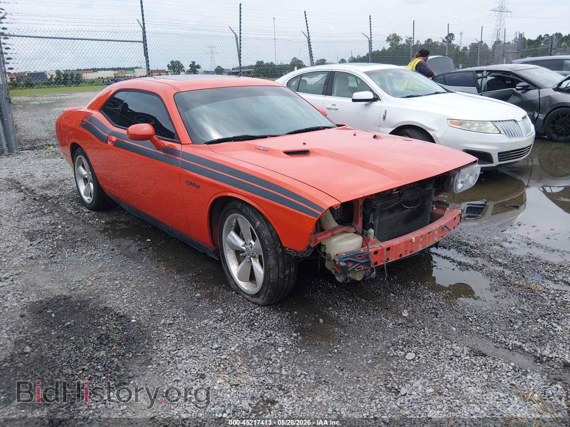 Photo 2C3CDYBT2DH733812 - DODGE CHALLENGER 2013