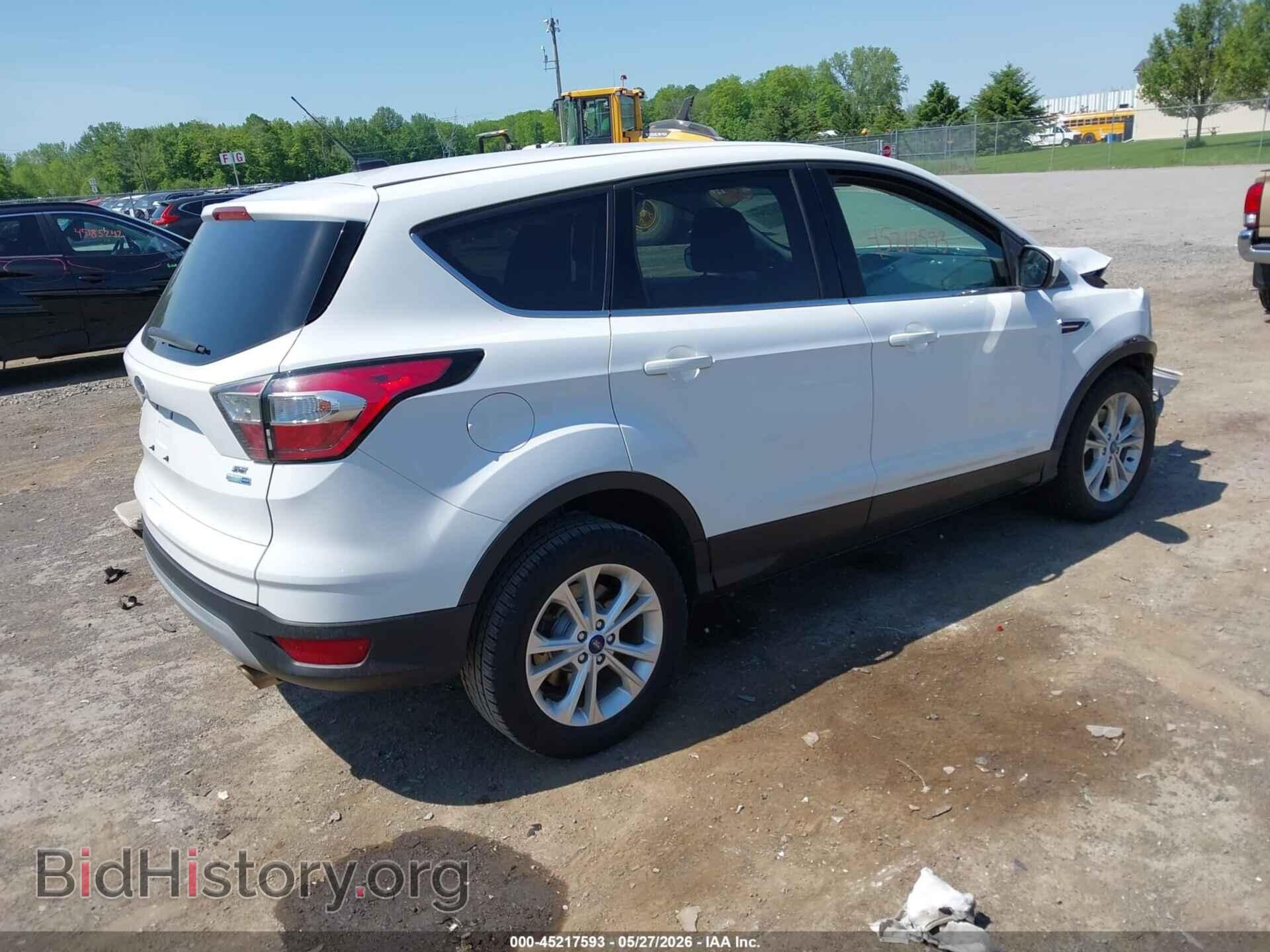 2017 FORD ESCAPE - VIN: 1FMCU9GD2HUB39061 - Photo 4