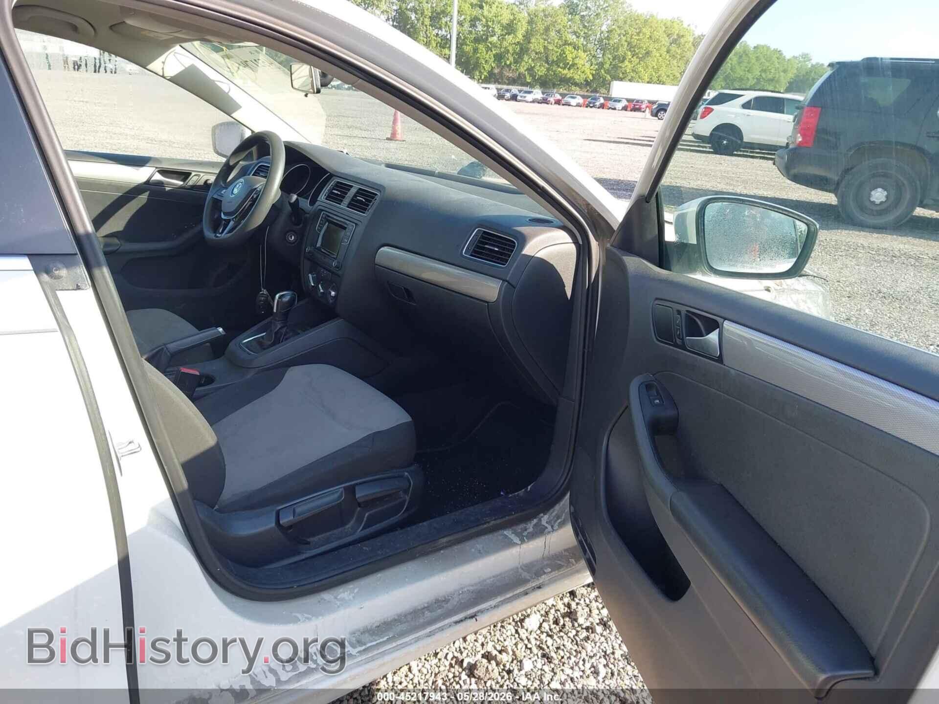 2017 VOLKSWAGEN JETTA - VIN: 3VW2B7AJXHM253285 - Photo 5