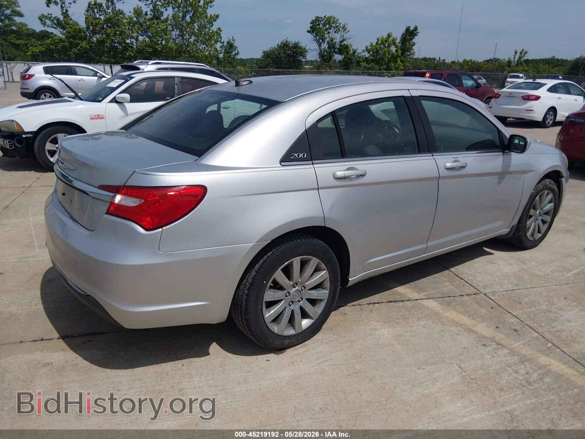 2012 CHRYSLER 200 - VIN: 1C3CCBBB2CN330877 - Фото 4