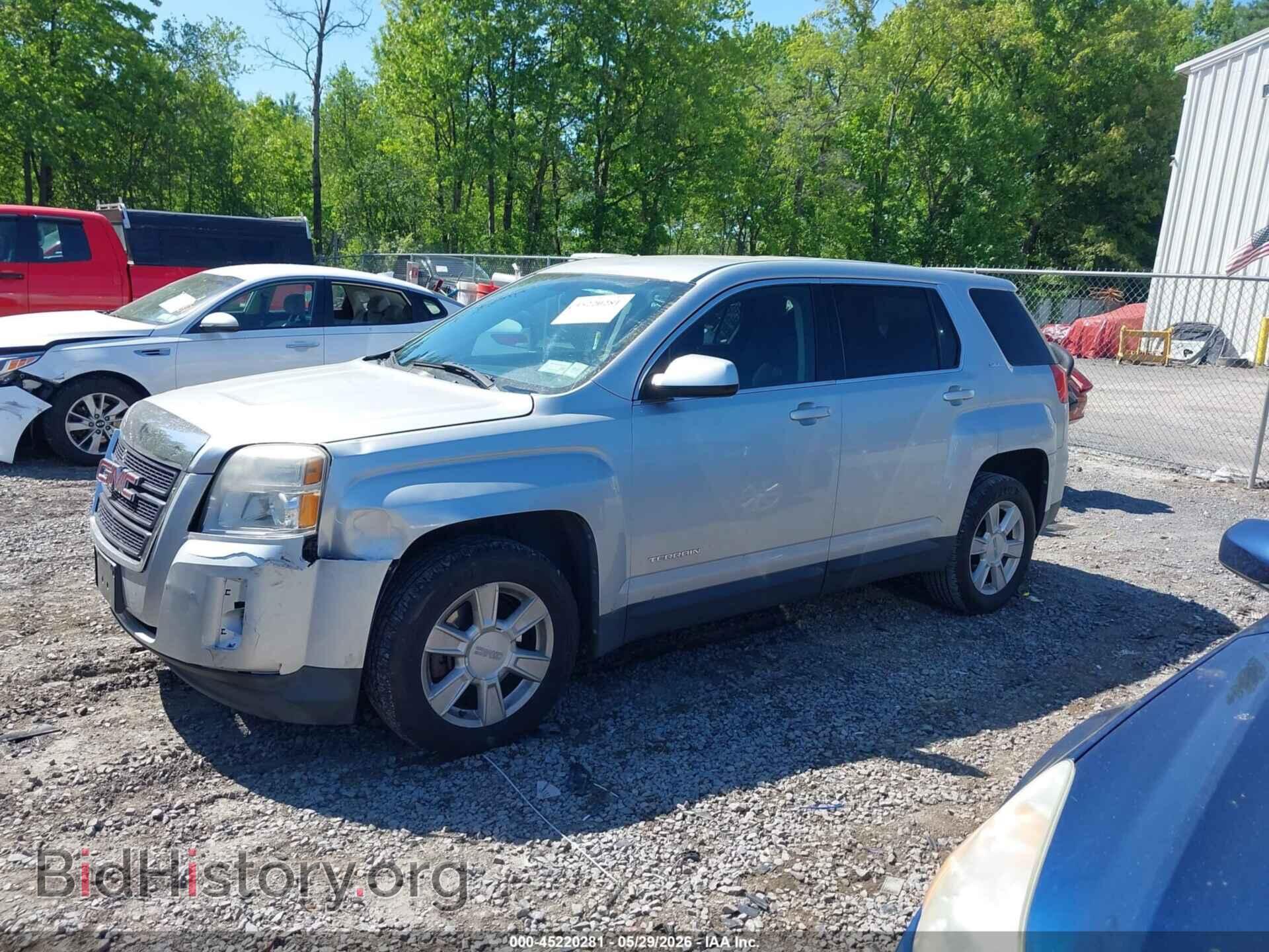 2011 GMC TERRAIN - VIN: 2CTFLREC9B6426115 - Photo 2