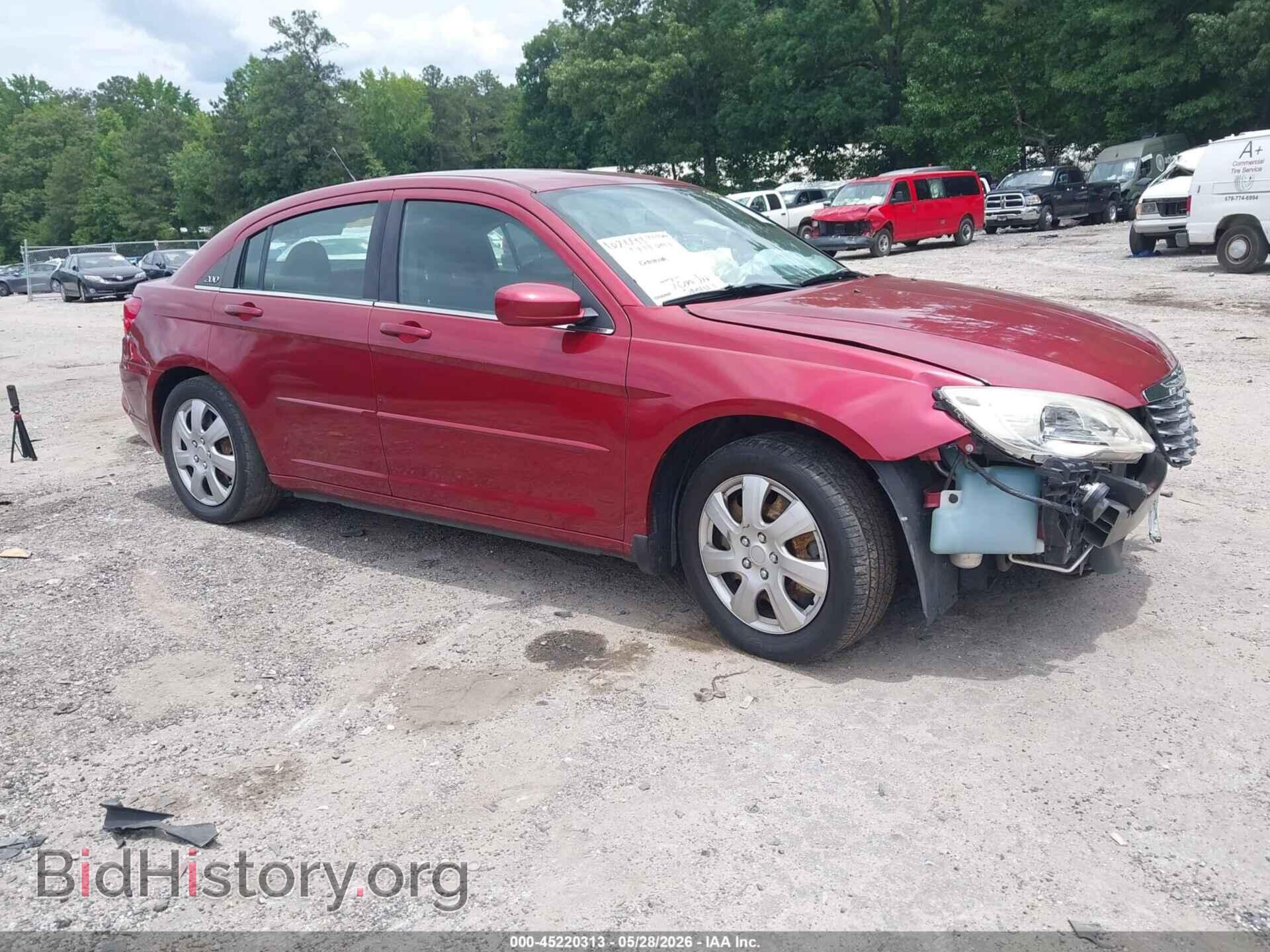 Photo 1C3BC4FBXBN515534 - CHRYSLER 200 2011