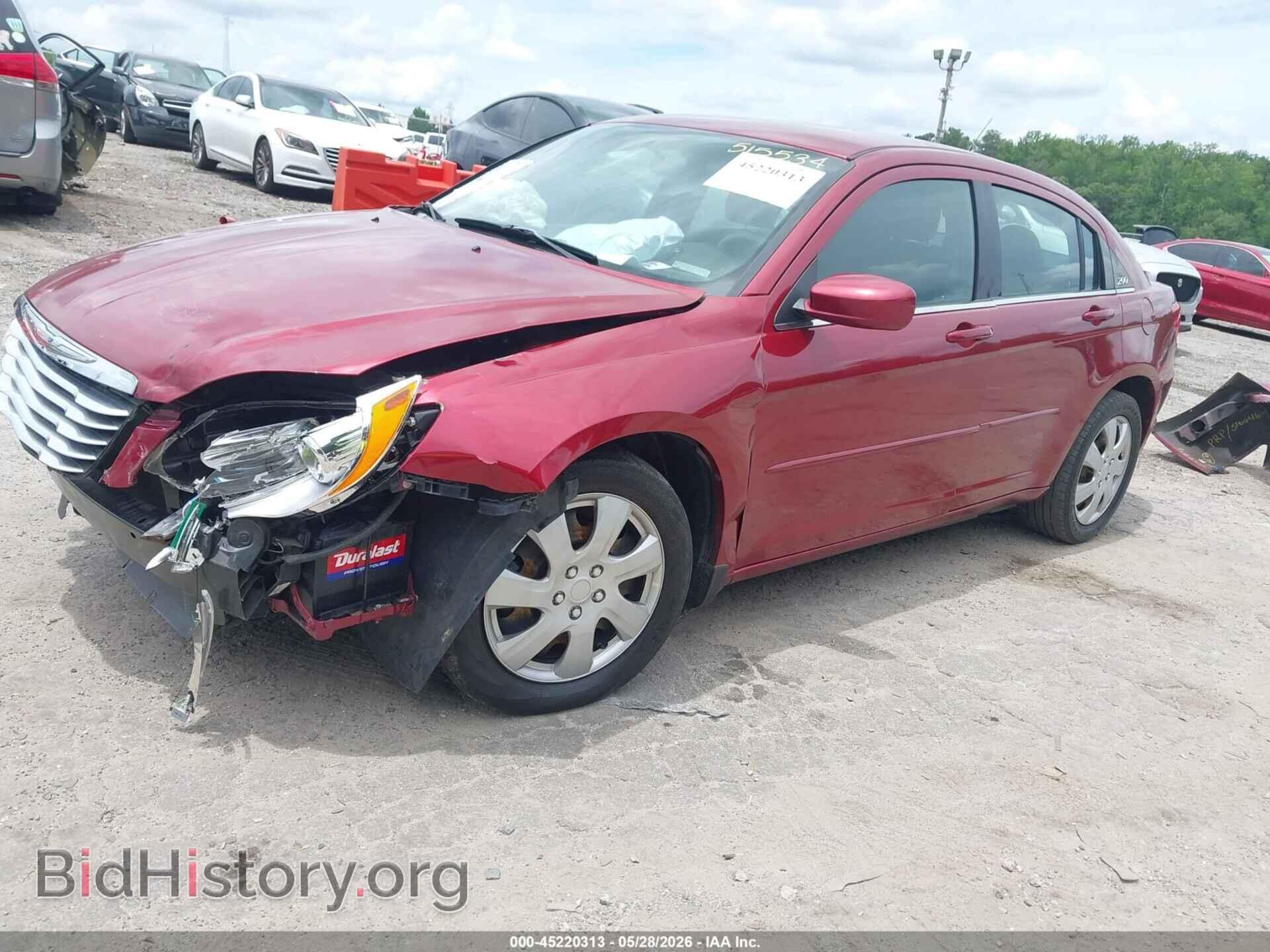 2011 CHRYSLER 200 - VIN: 1C3BC4FBXBN515534 - Photo 2