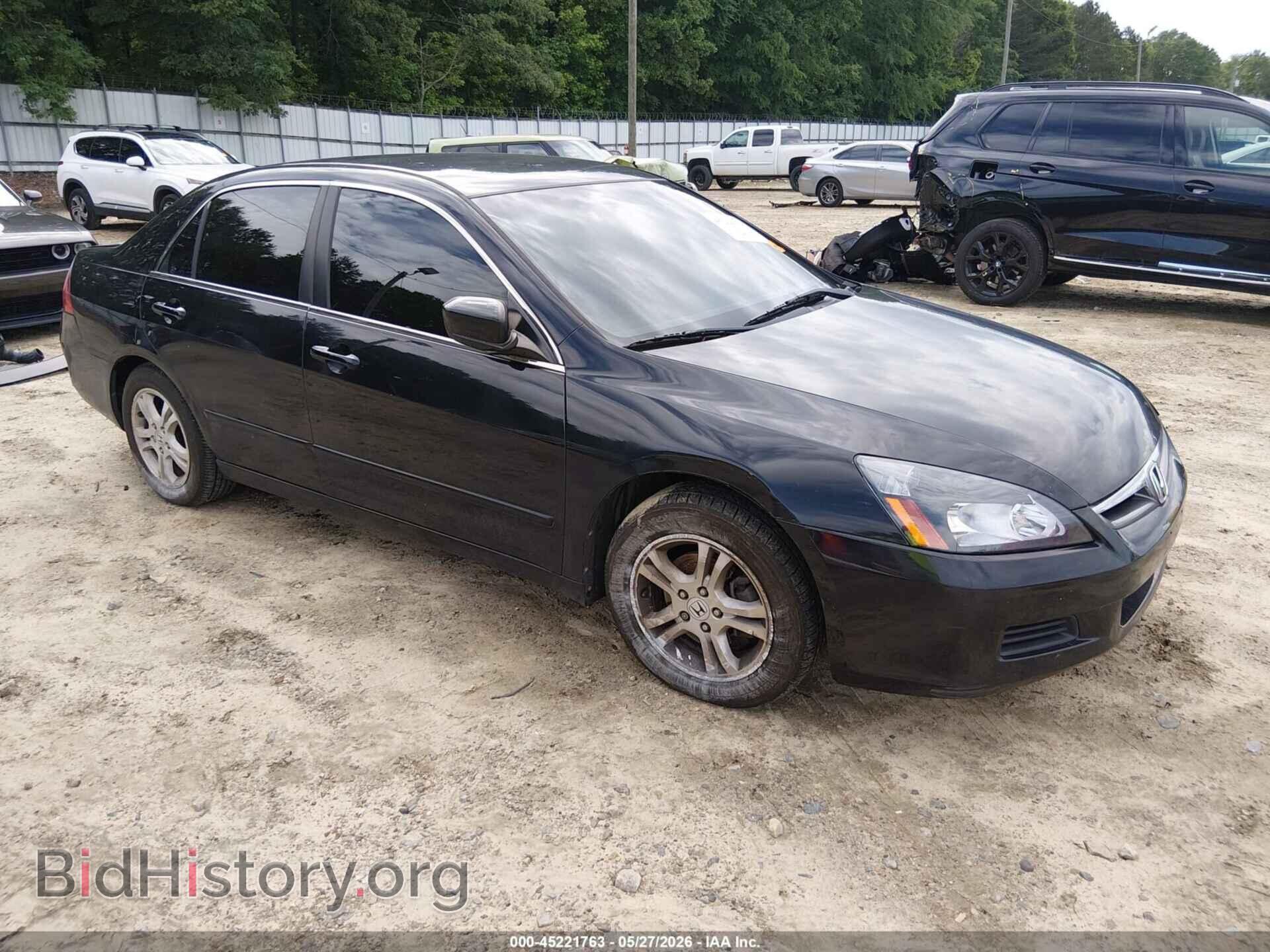 Photo 1HGCM56307A227582 - HONDA ACCORD 2007