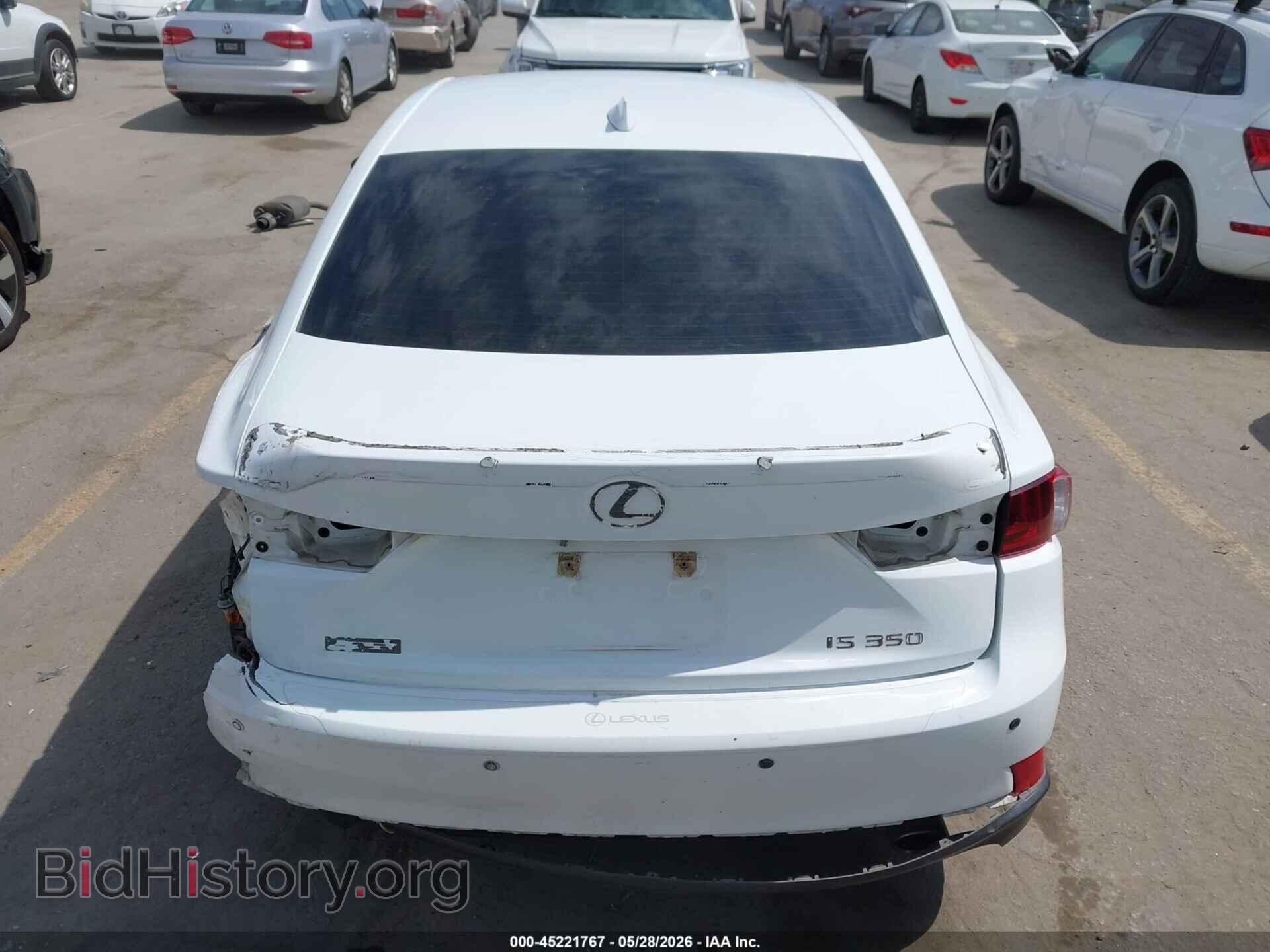 2015 LEXUS IS 350 - VIN: JTHBE1D20F5021629 - Photo 17