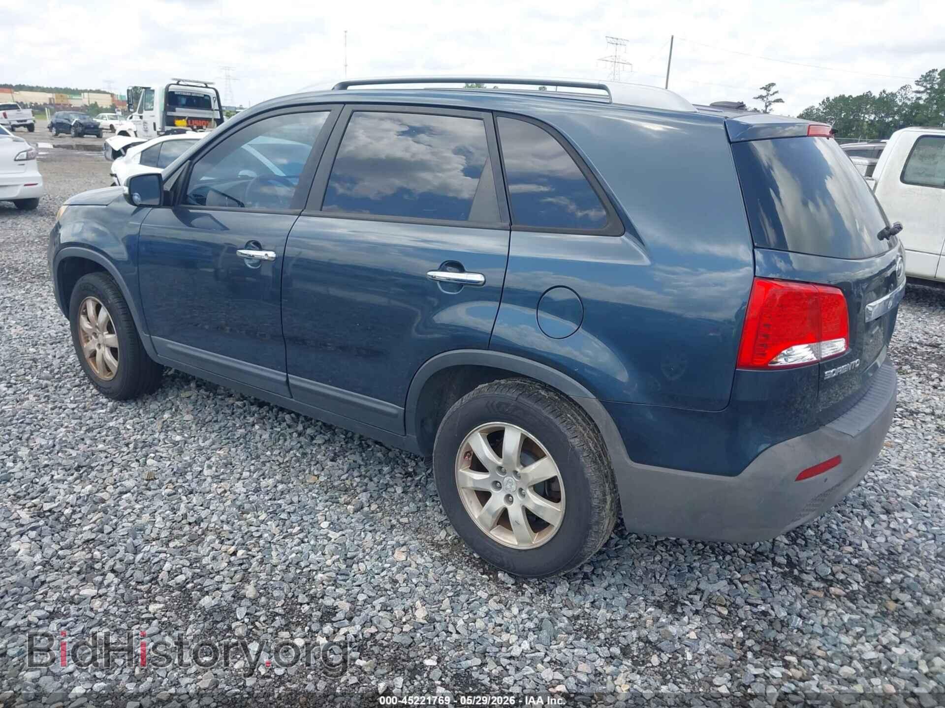 2011 KIA SORENTO - VIN: 5XYKT4A16BG168169 - Фото 3