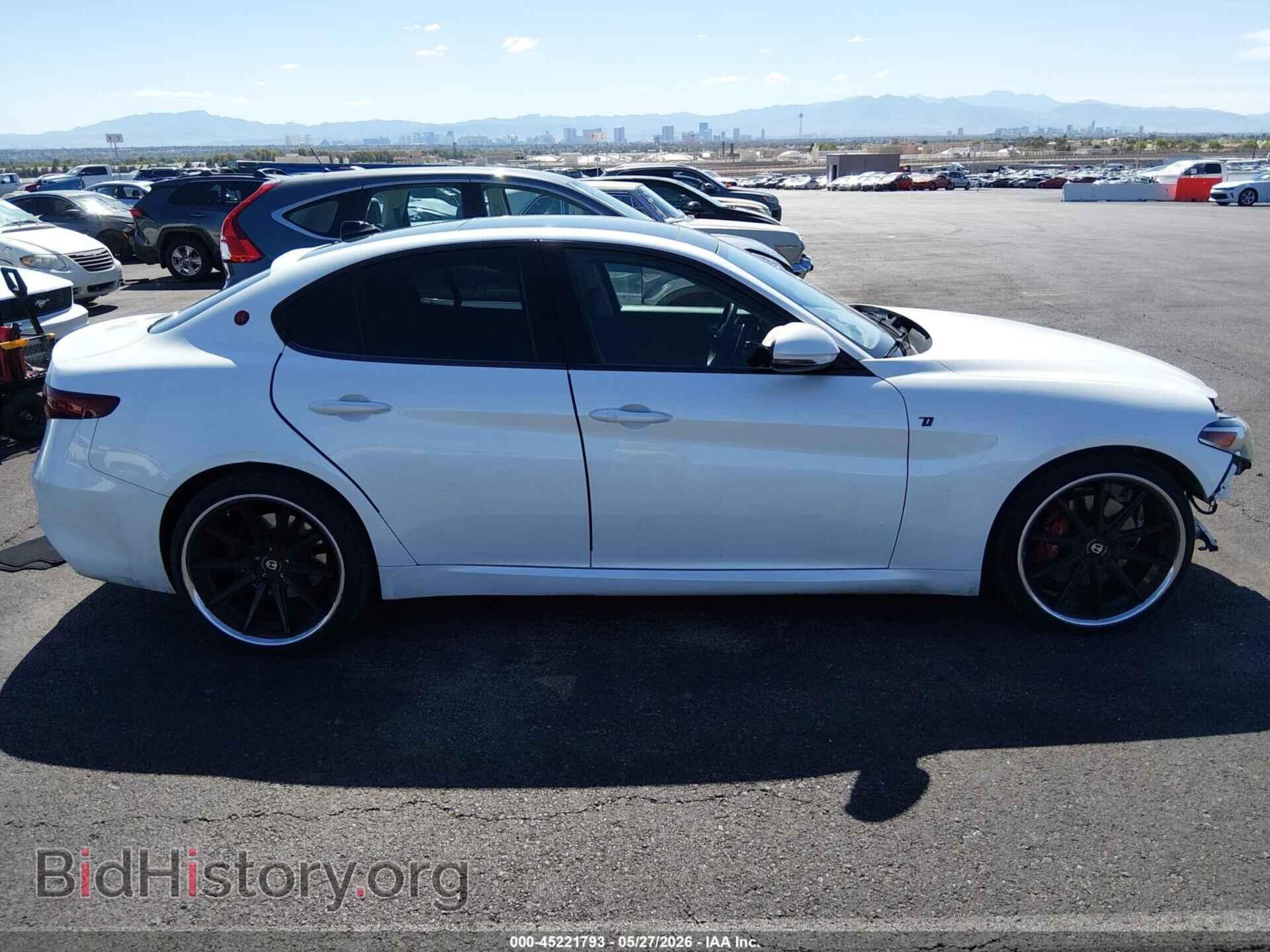 2017 ALFA ROMEO GIULIA - VIN: ZARFAECNXH7545773 - Фото 13