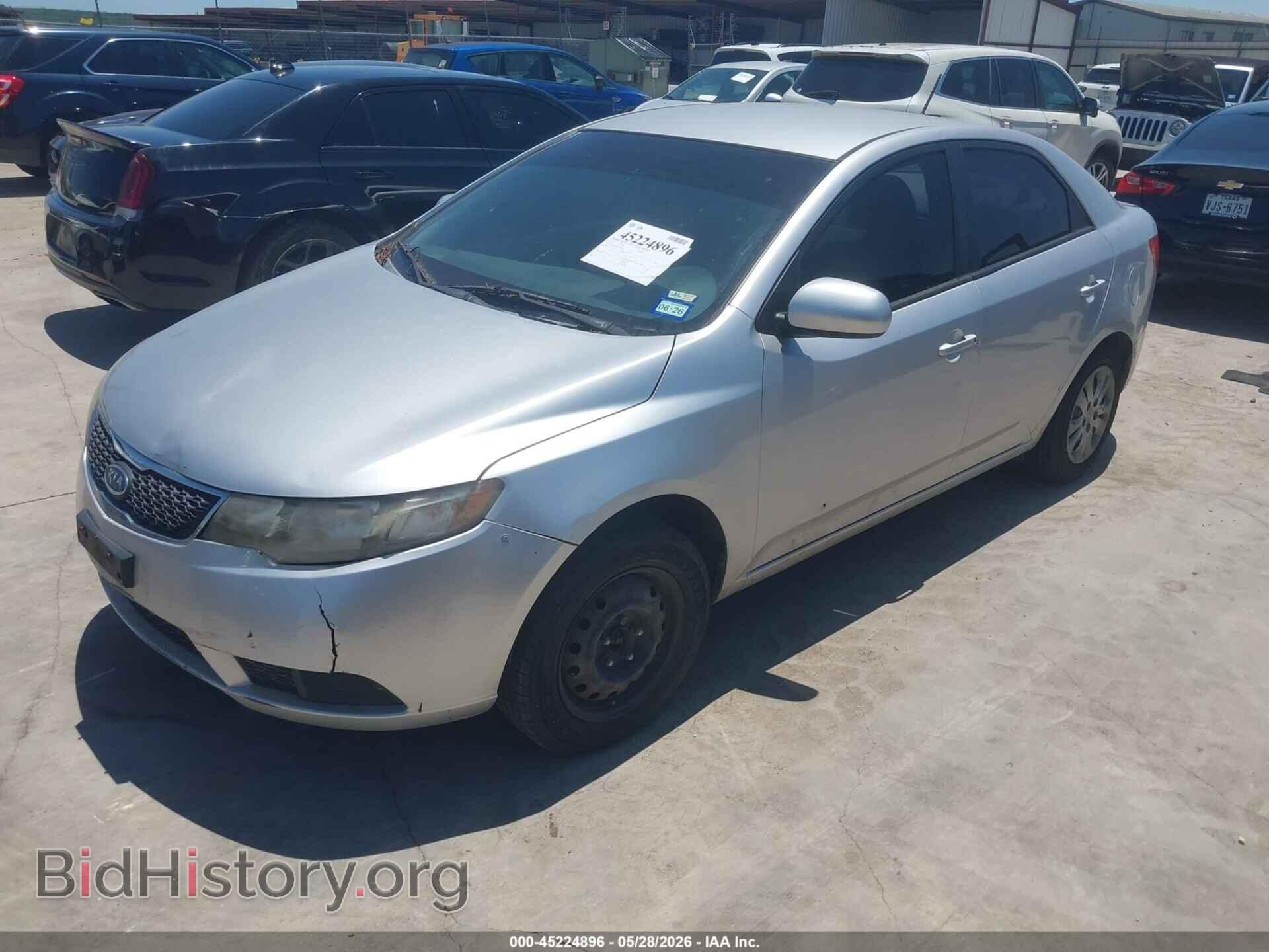 2013 KIA FORTE - VIN: KNAFT4A25D5666298 - Фото 2