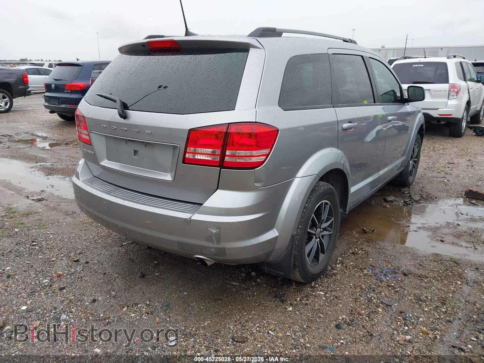 2018 DODGE JOURNEY - VIN: 3C4PDCAB8JT444381 - Фото 4