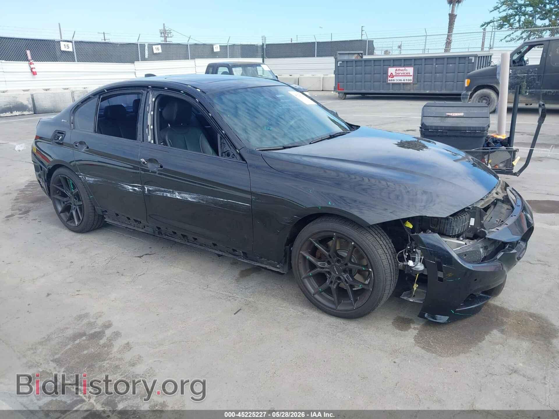 Photo WBA8E1C55HK480048 - BMW 330E 2017