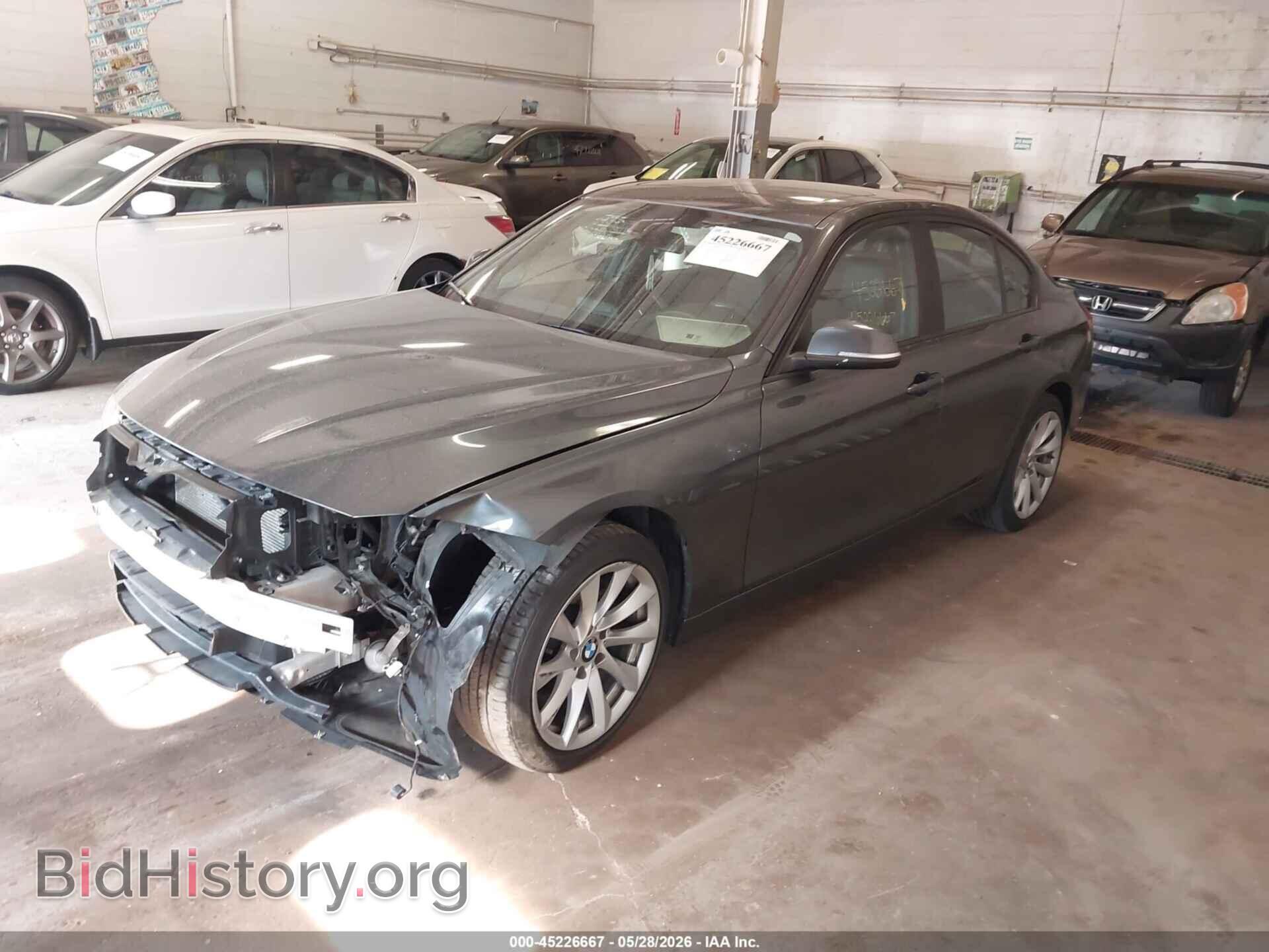 2017 BMW 320I - VIN: WBA8A3C53HK691739 - Photo 2