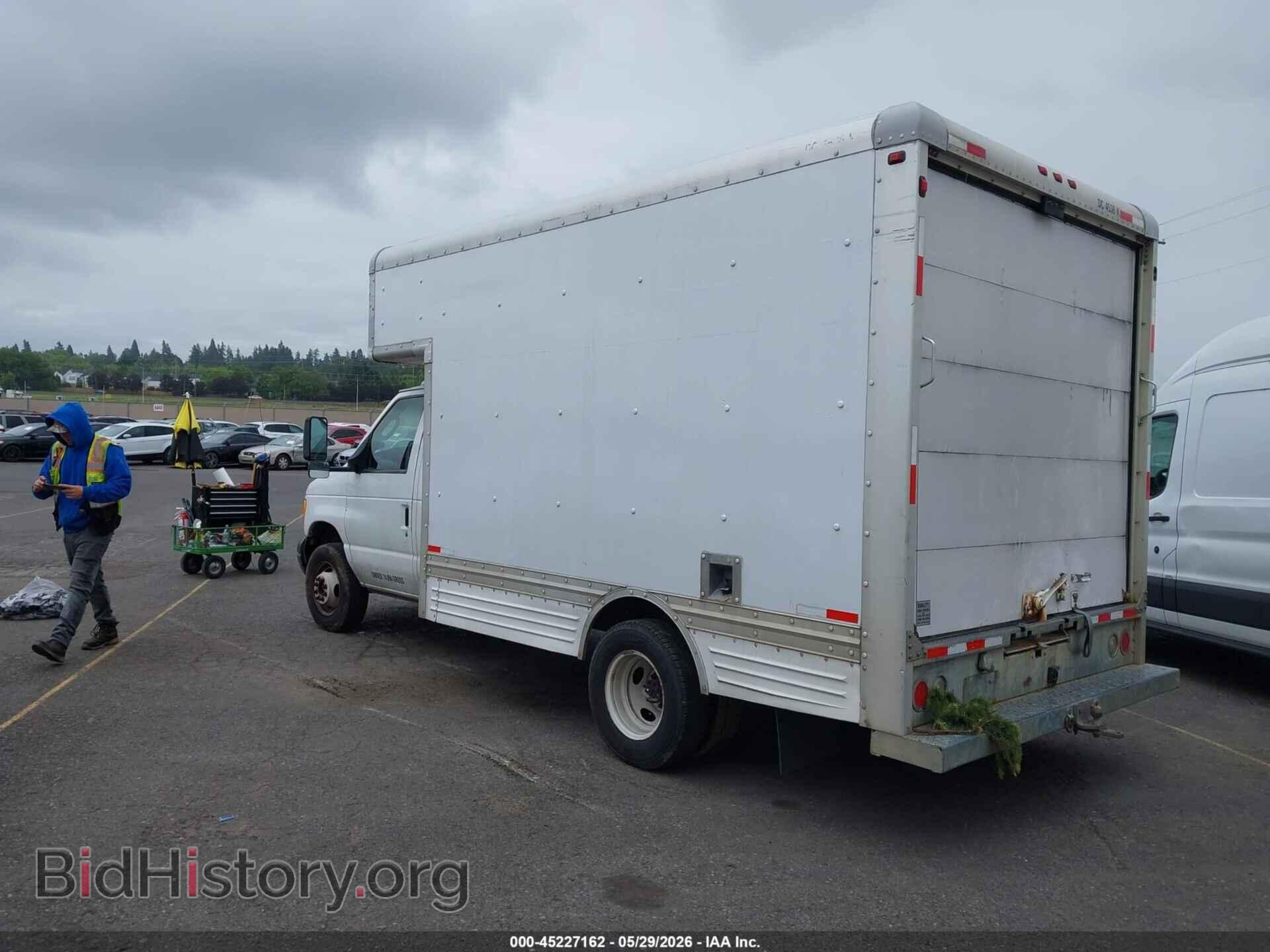 2007 FORD E-450 CUTAWAY - VIN: 1FDXE45S17DB18154 - Фото 3