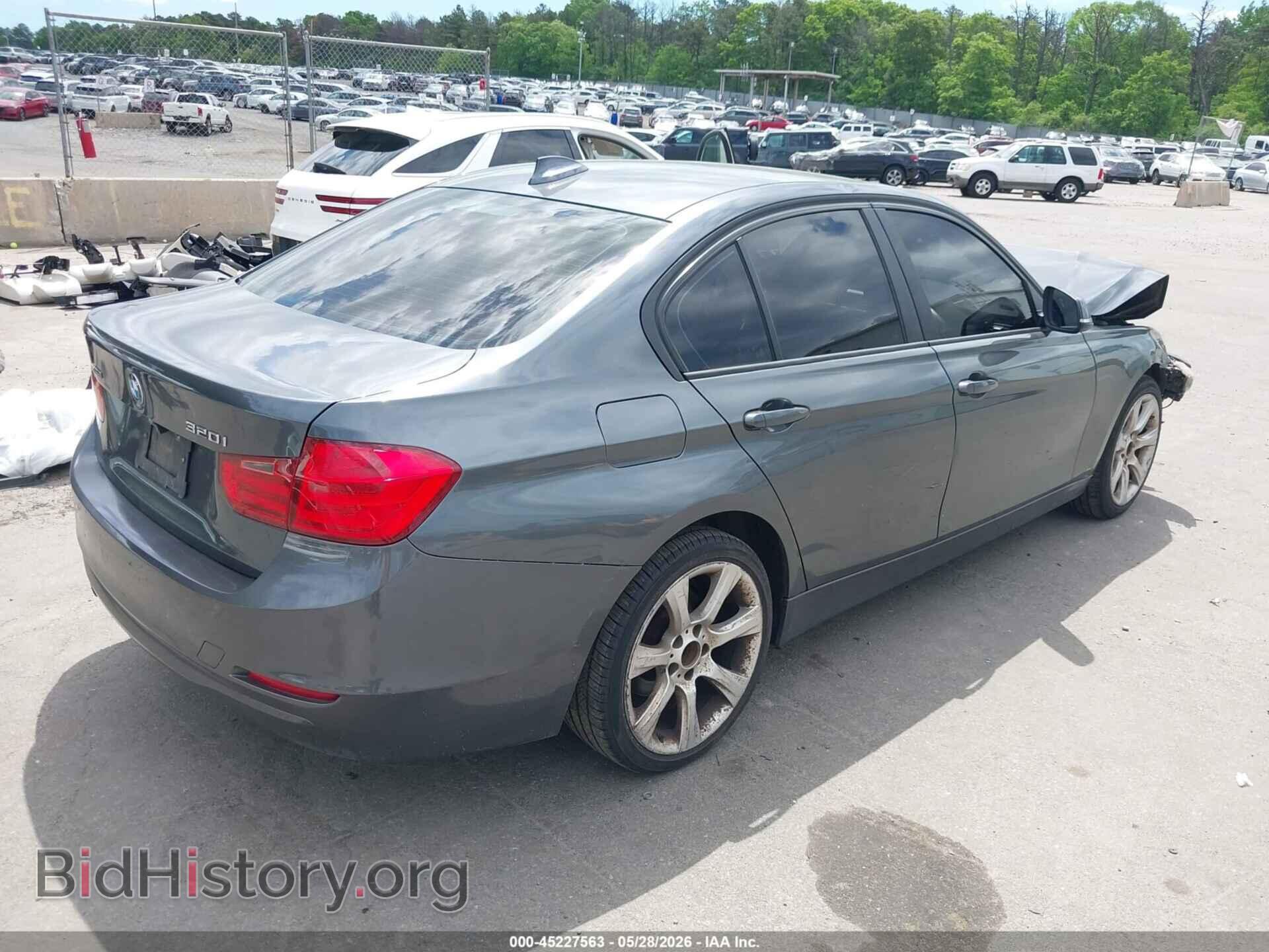 2014 BMW 320I - VIN: WBA3C3C5XEF986913 - Фото 4