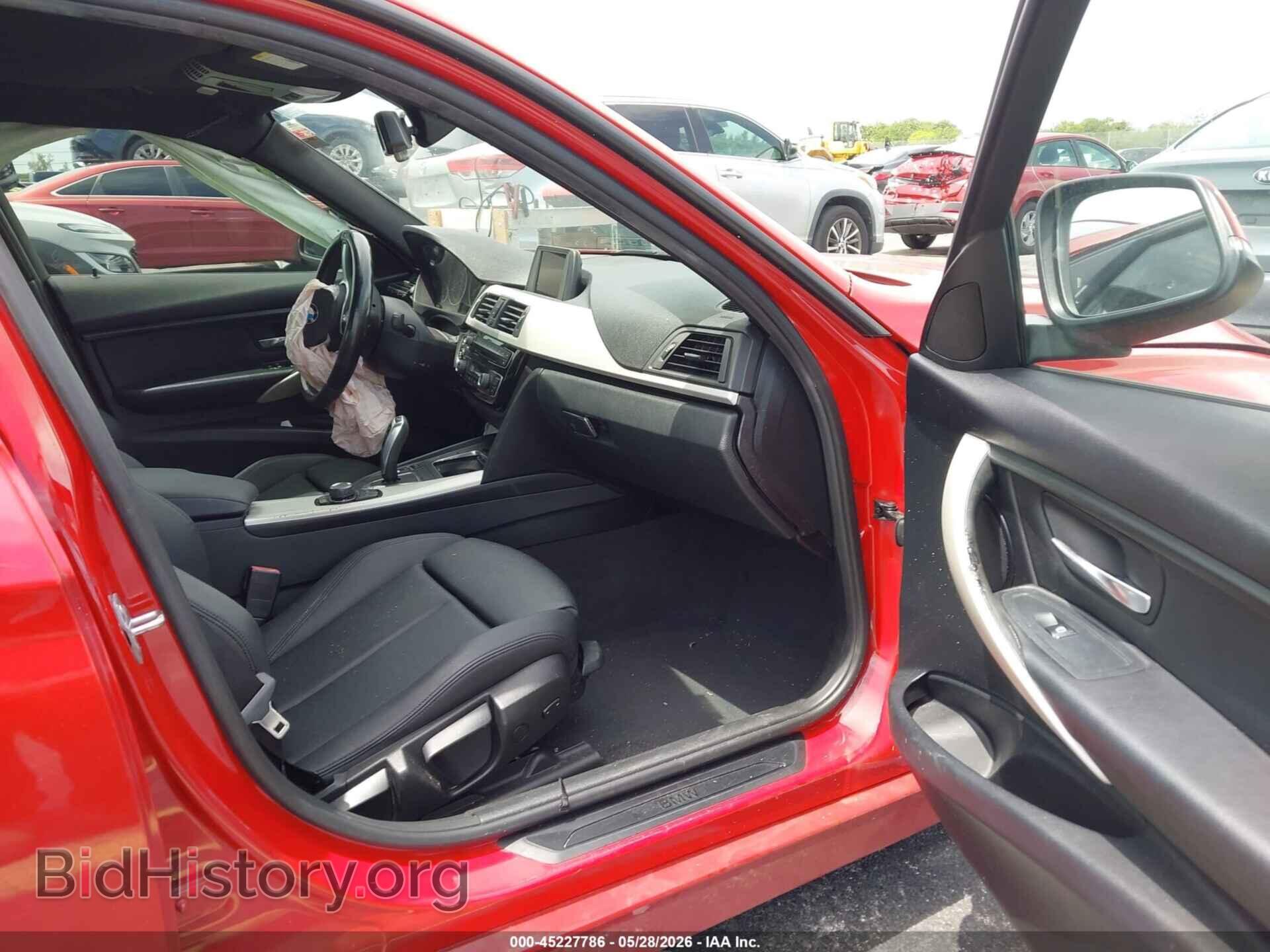 2016 BMW 320I - VIN: WBA8E1G5XGNU11296 - Photo 5