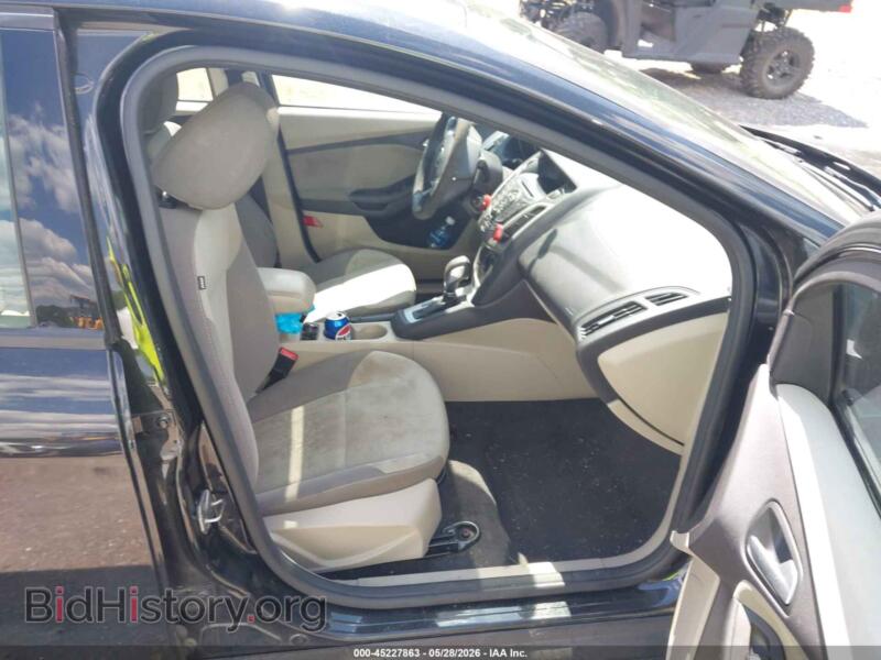 2014 Ford FOCUS (VIN 1FADP3K26EL200423) — photo 5 of 17