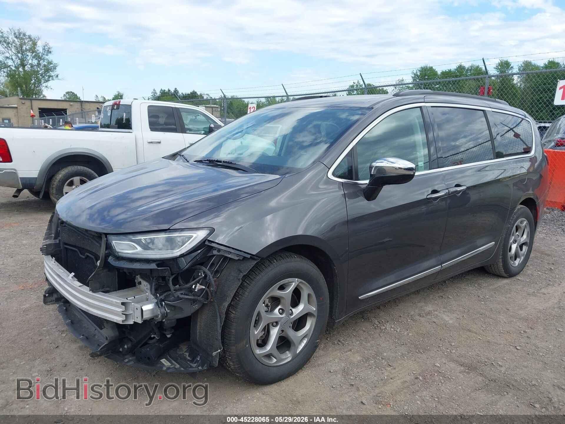 2023 CHRYSLER PACIFICA - VIN: 2C4RC1GG2PR582125 - Photo 2