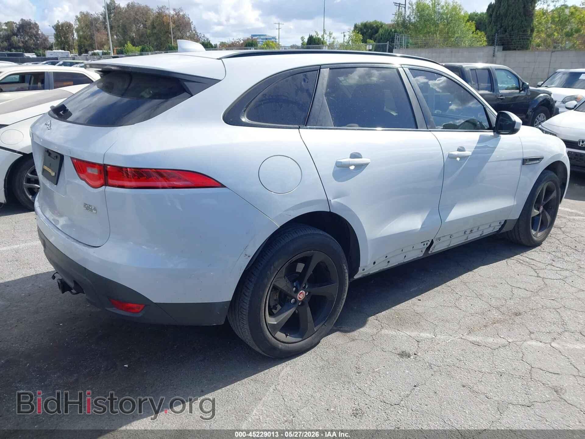 2017 JAGUAR F-PACE - VIN: SADCJ2BVXHA893478 - Фото 4