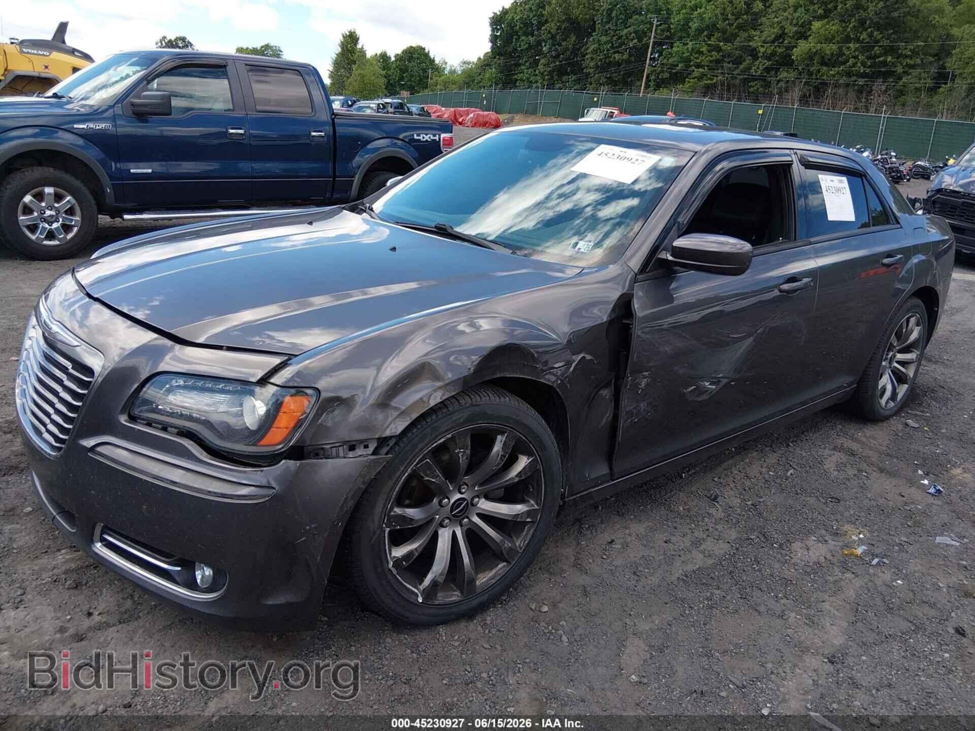 2014 CHRYSLER 300 - VIN: 2C3CCABG0EH280255 - Photo 2