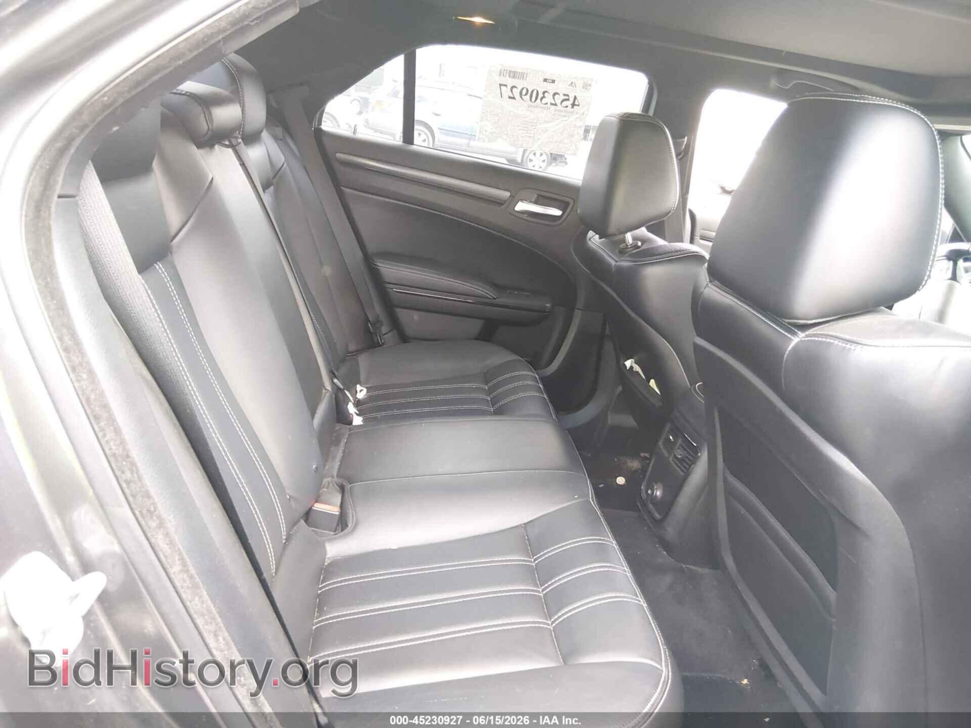 2014 CHRYSLER 300 - VIN: 2C3CCABG0EH280255 - Photo 8
