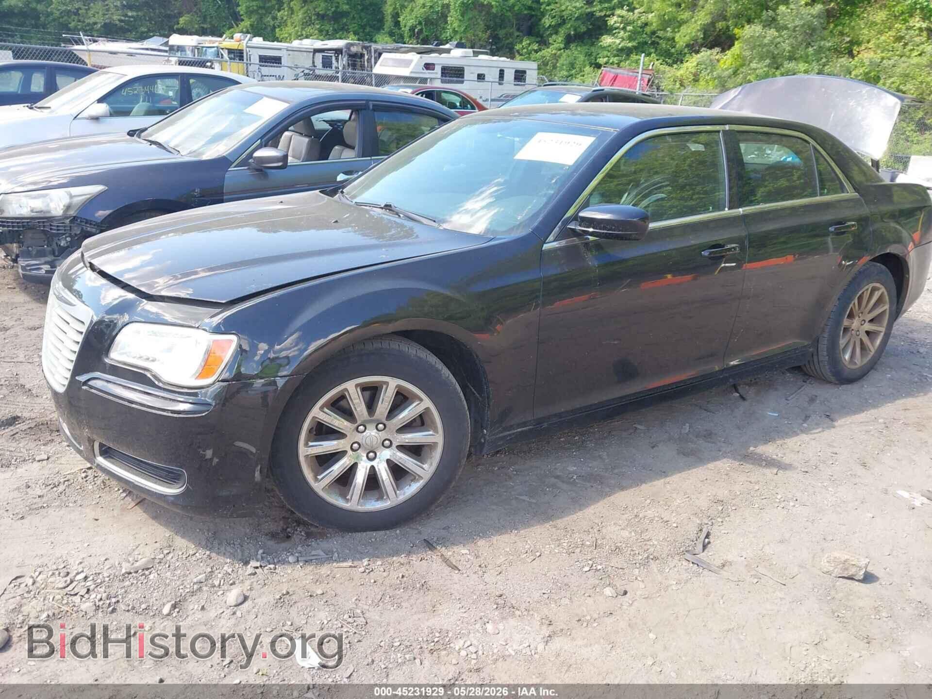 2014 CHRYSLER 300 - VIN: 2C3CCAAG0EH273131 - Photo 2
