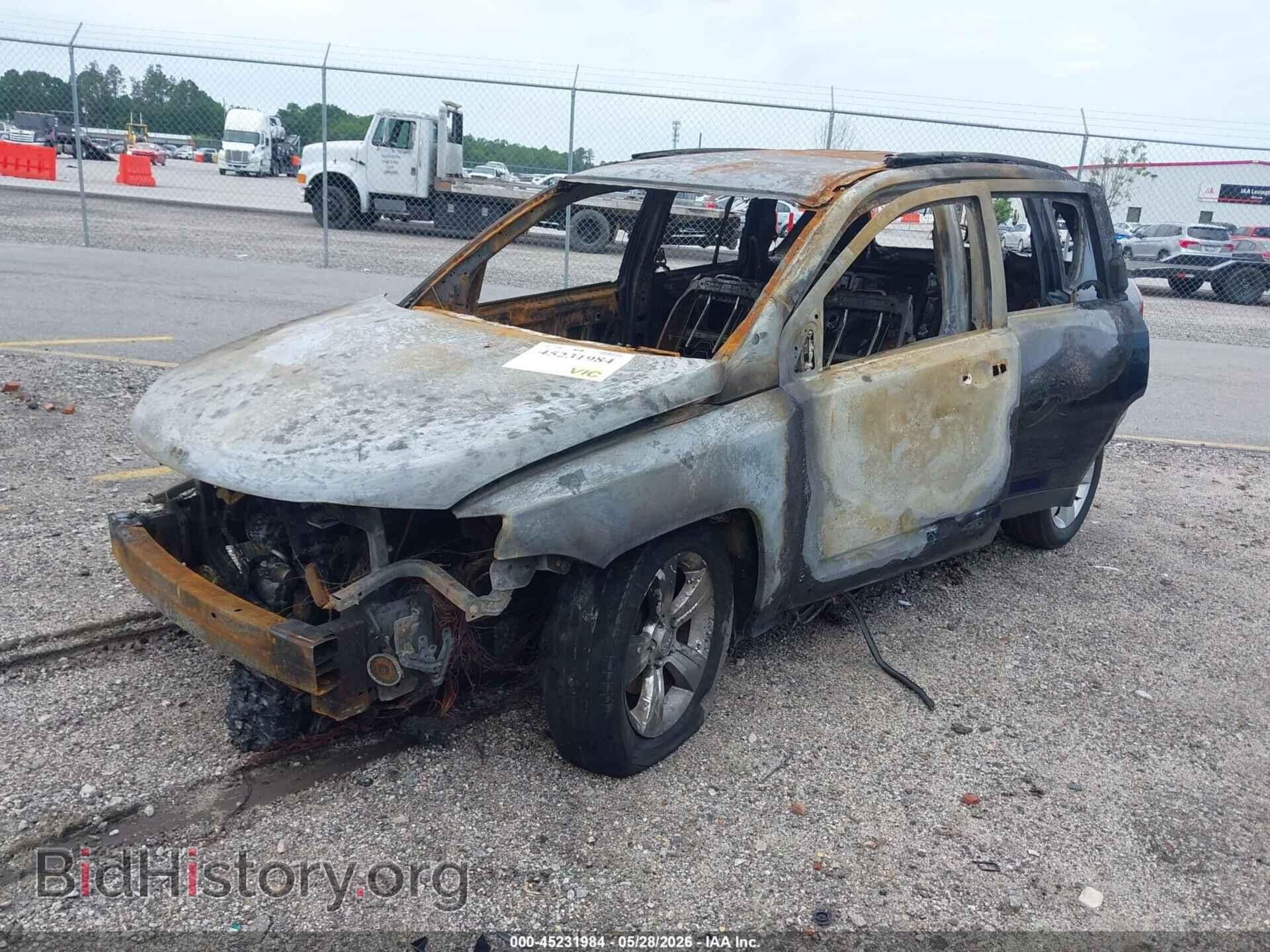 2015 JEEP COMPASS - VIN: 1C4NJDBBXFD147842 - Photo 2