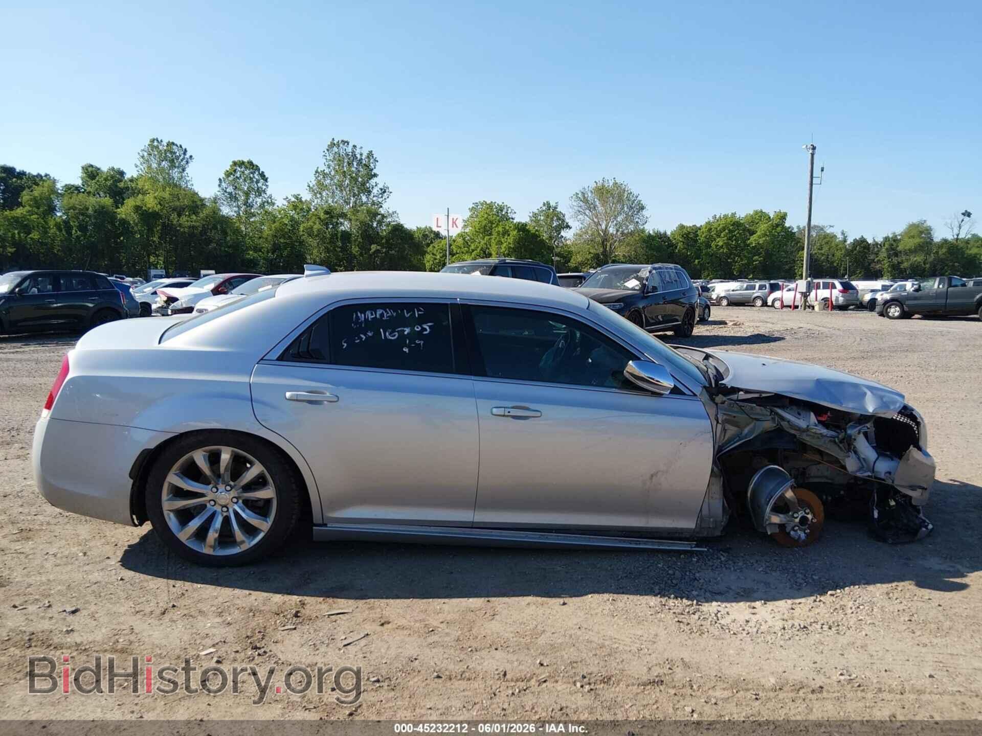 2021 CHRYSLER 300 - VIN: 2C3CCAAG1MH640830 - Фото 13