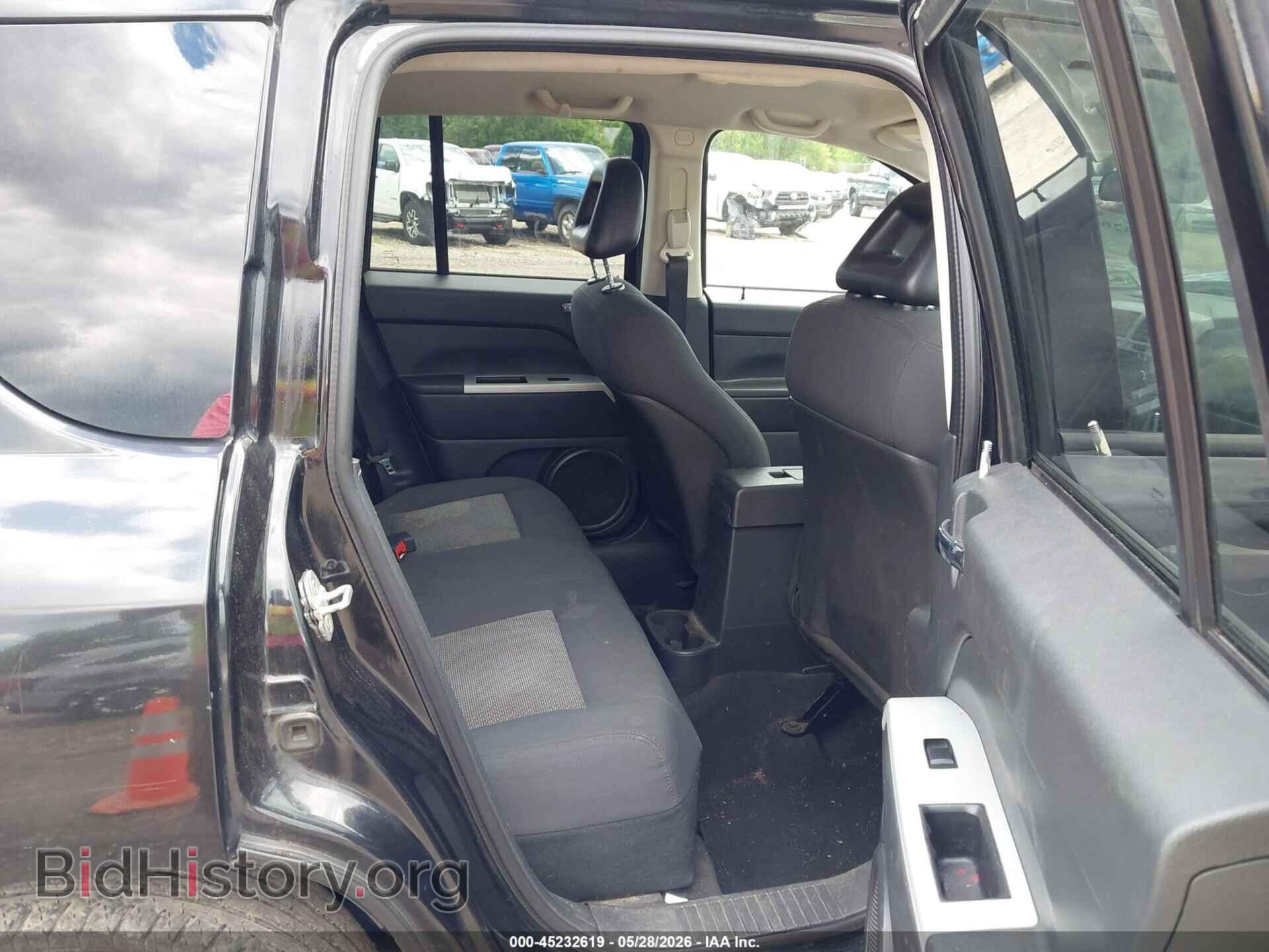 2008 JEEP COMPASS - VIN: 1J8FF47W58D783145 - Фото 8