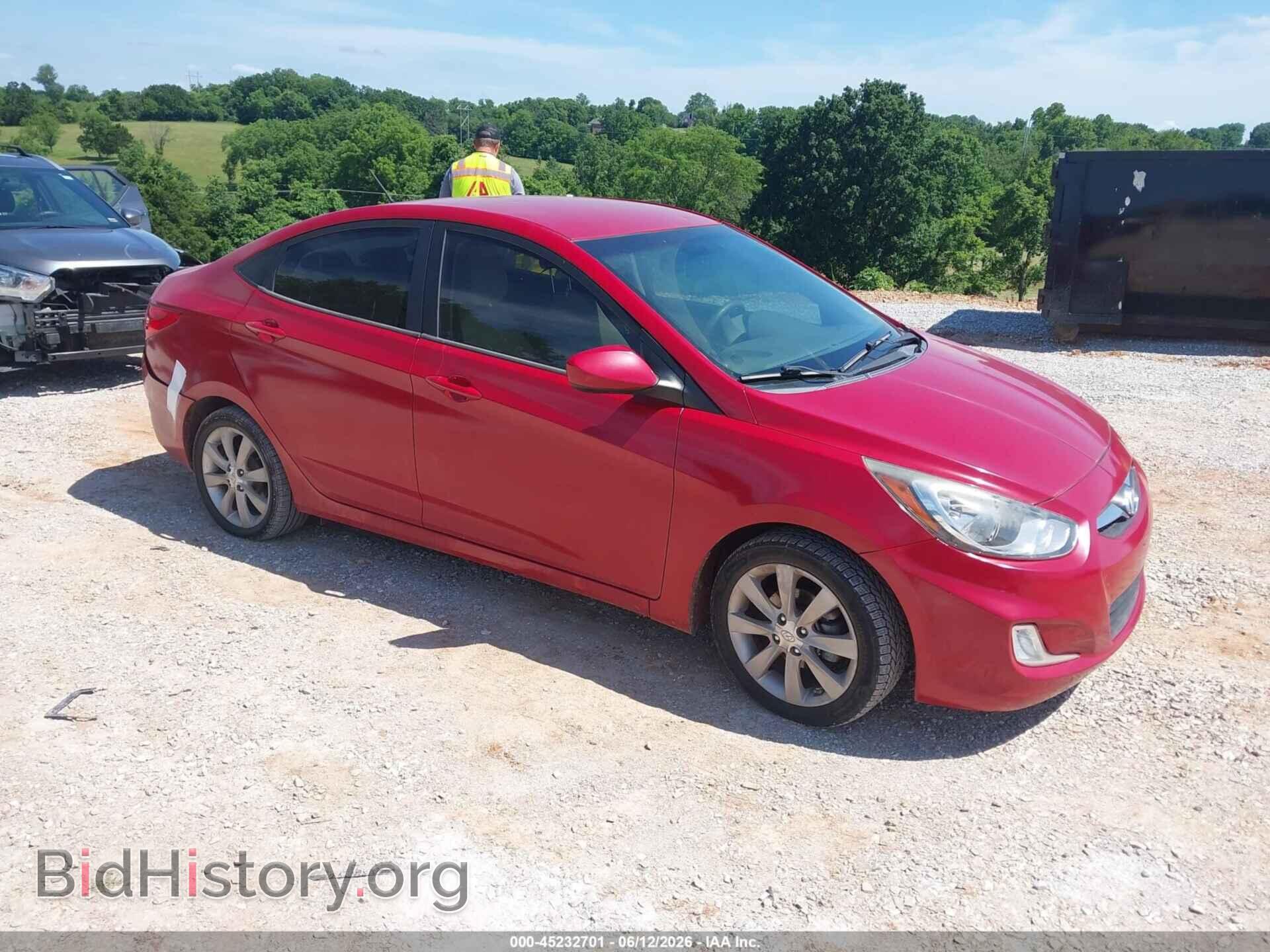 Photo KMHCU4AE6DU394133 - HYUNDAI ACCENT 2013