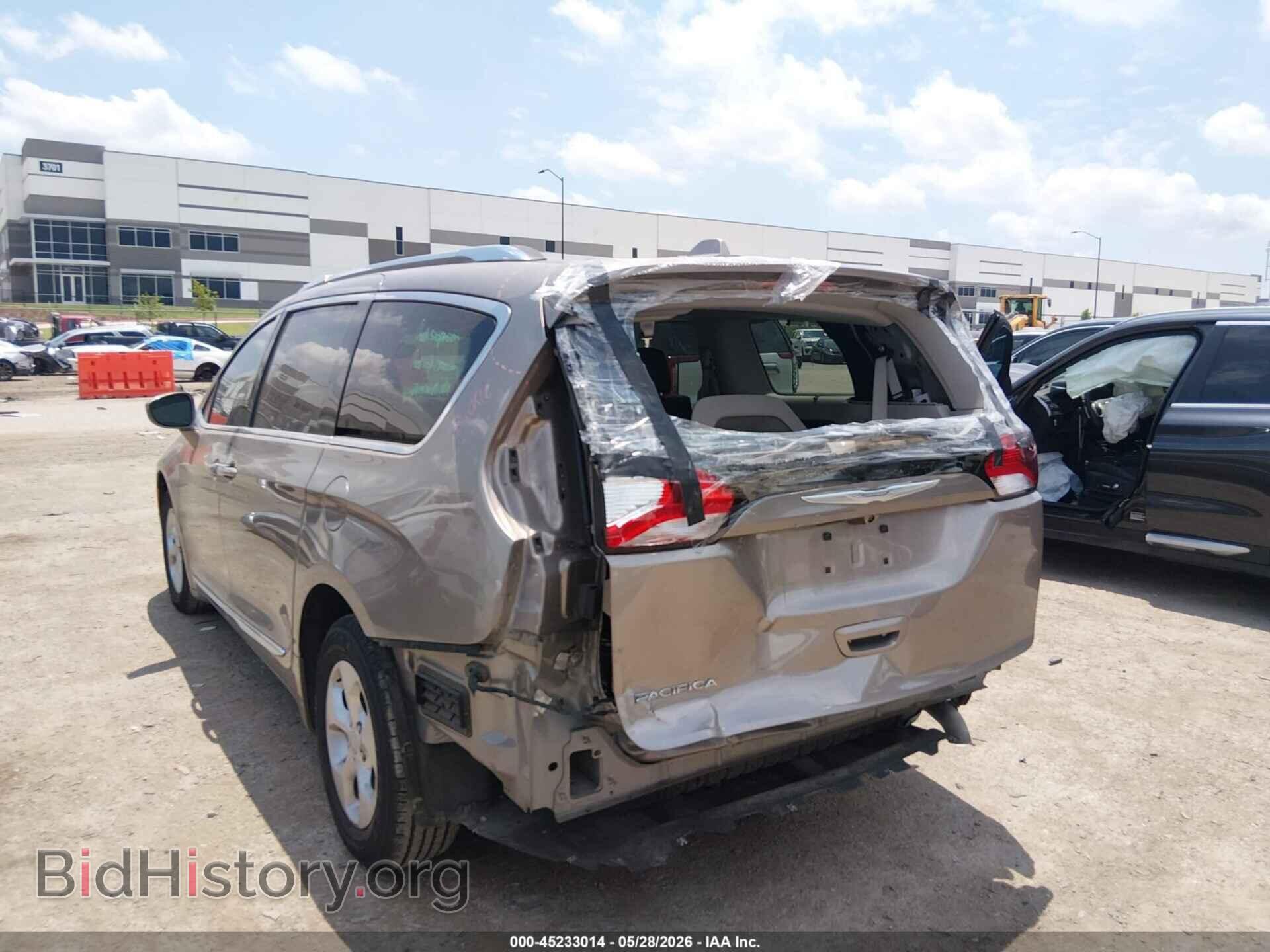 2017 CHRYSLER PACIFICA - VIN: 2C4RC1EG3HR683873 - Фото 3