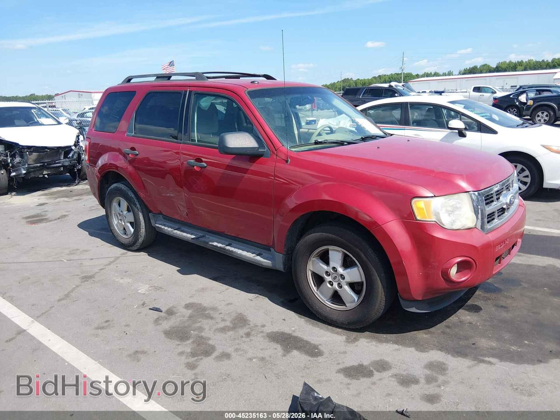 Photo 1FMCU0DG6BKA72395 - FORD ESCAPE 2011
