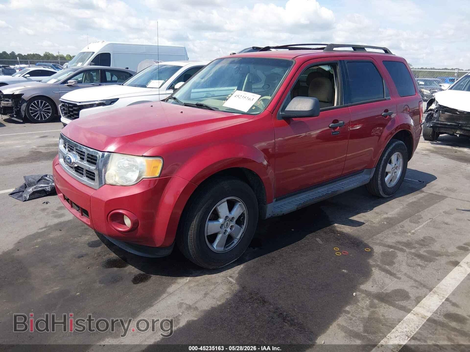 2011 FORD ESCAPE - VIN: 1FMCU0DG6BKA72395 - Фото 2