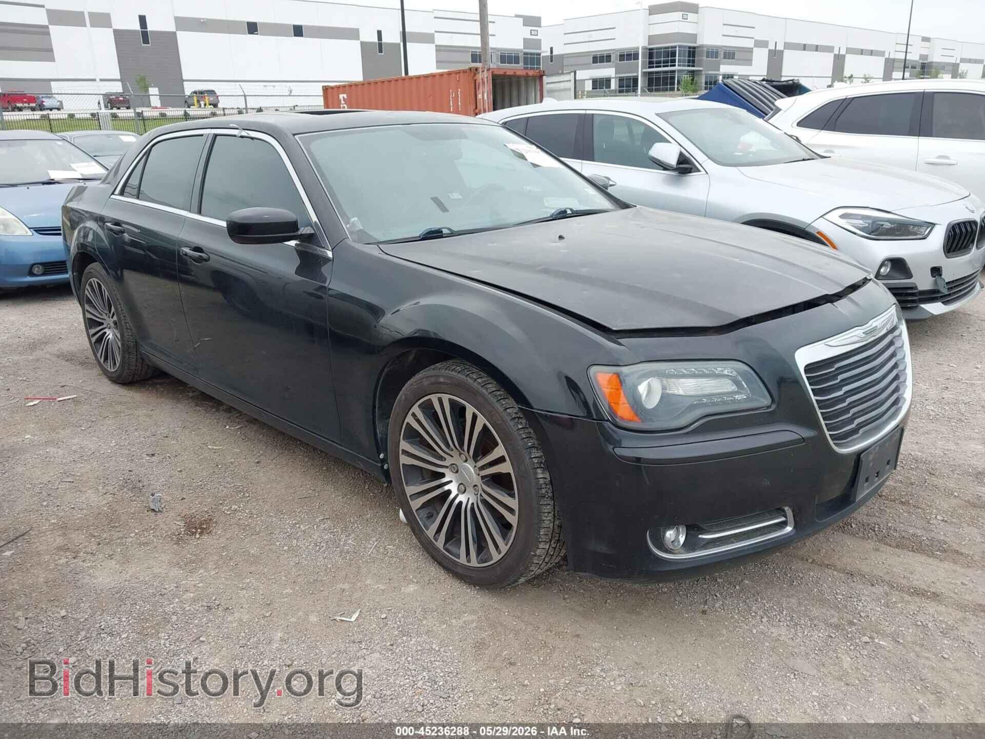 Фотография 2C3CCABG4CH279686 - CHRYSLER 300 2012