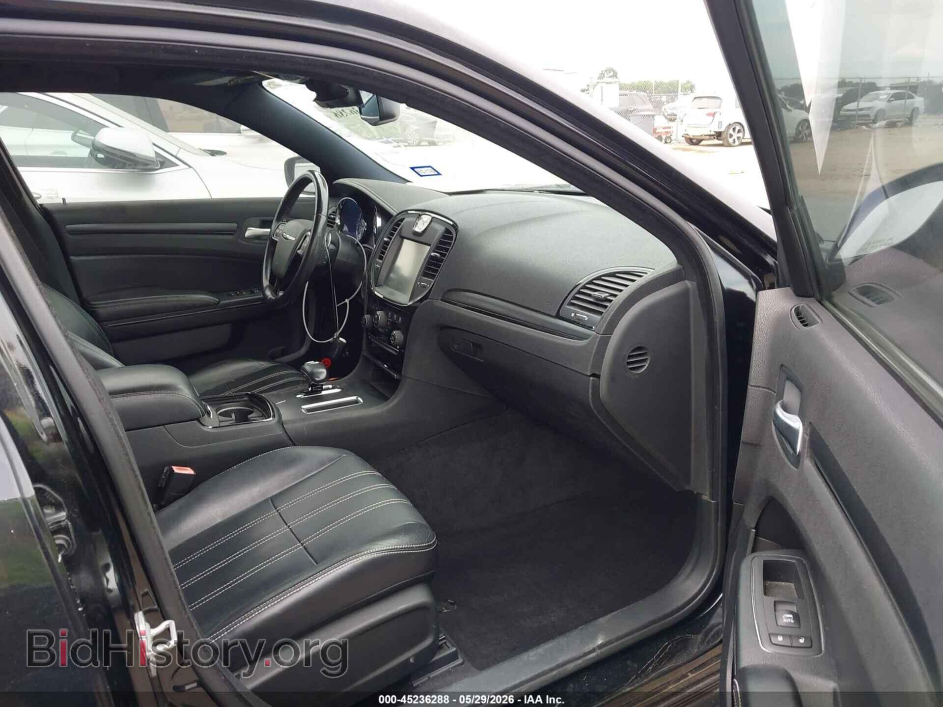 2012 CHRYSLER 300 - VIN: 2C3CCABG4CH279686 - Фото 5