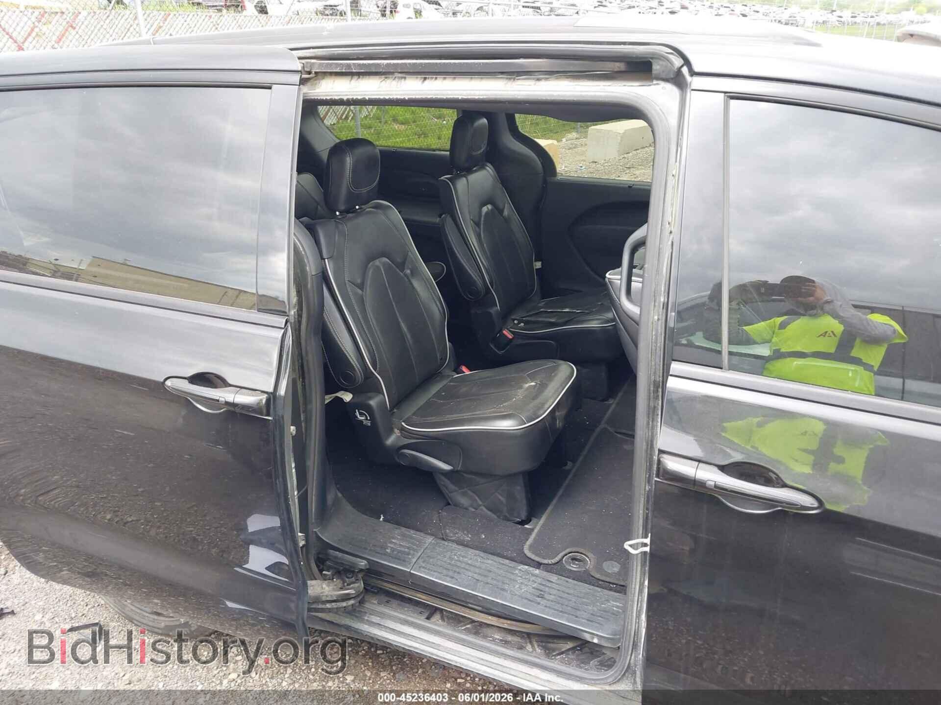 2019 CHRYSLER PACIFICA - VIN: 2C4RC1GG0KR634568 - Photo 8