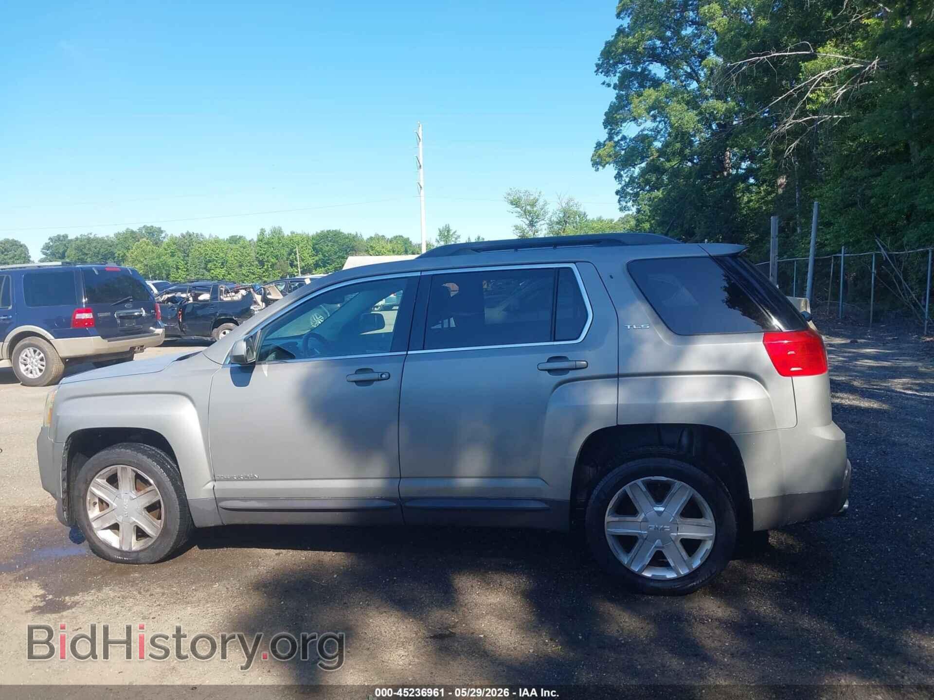 2011 GMC TERRAIN - VIN: 2CTFLUE55B6339350 - Photo 14