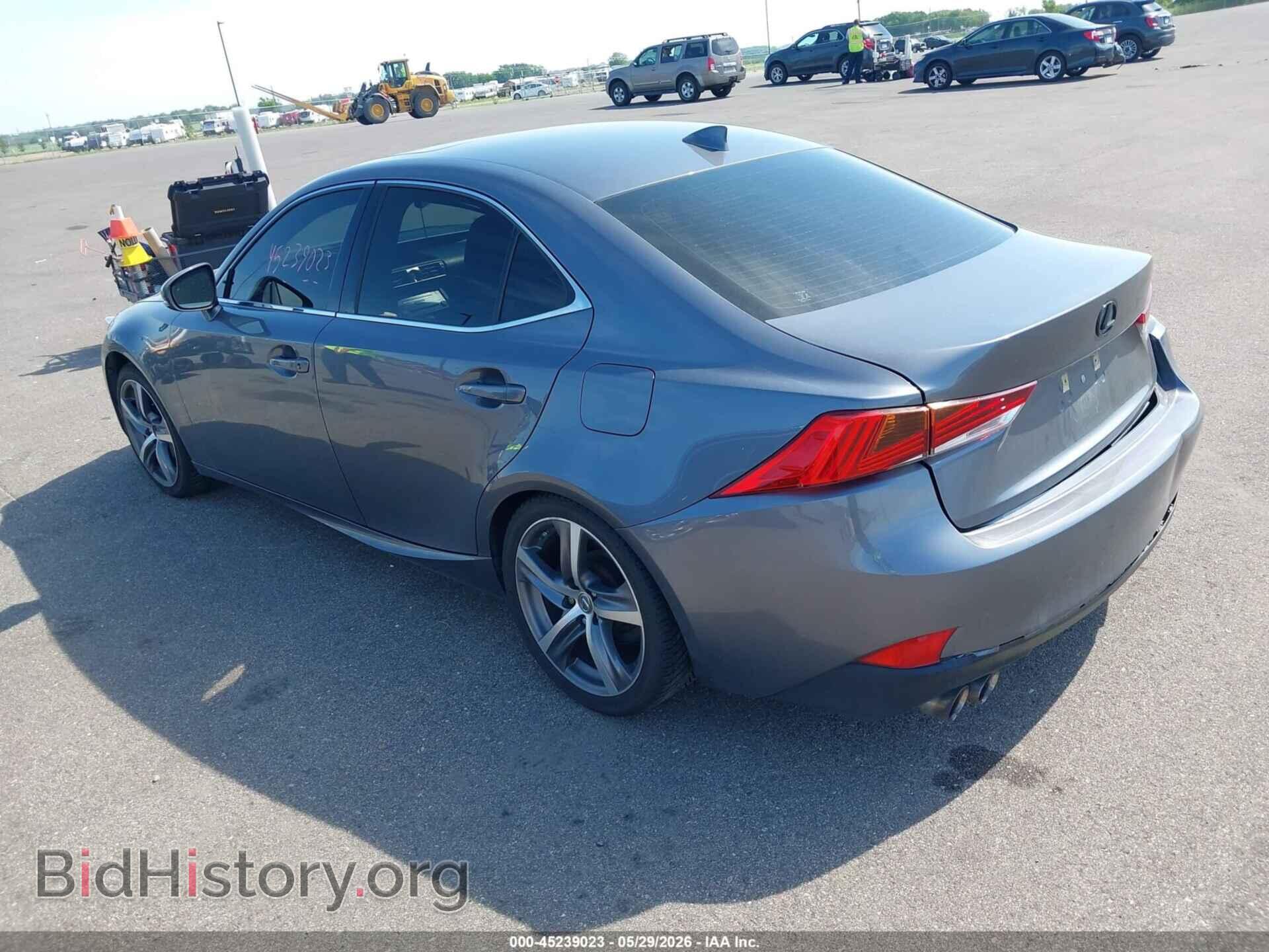 2018 LEXUS IS 300 - VIN: JTHC81D21J5030456 - Photo 3