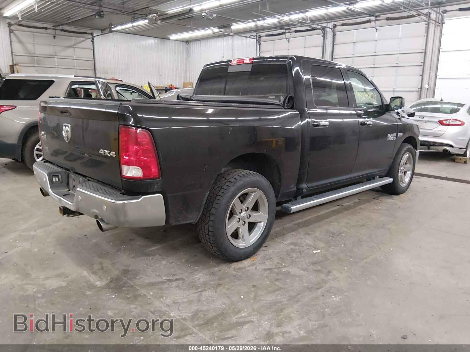 2017 RAM 1500 - VIN: 3C6RR7LT0HG761475 - Фото 4