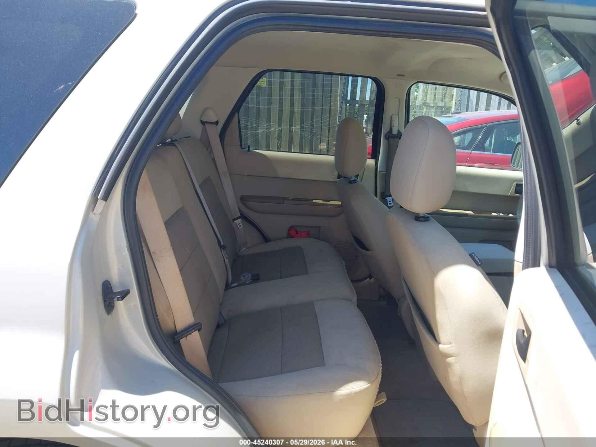 2008 FORD ESCAPE - VIN: 1FMCU93198KB02810 - Фото 8