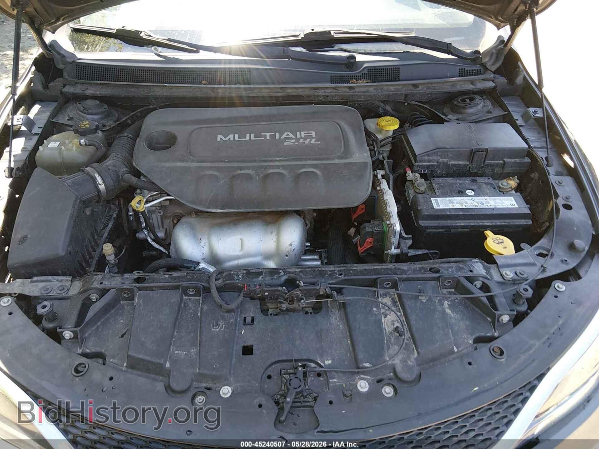 2015 CHRYSLER 200 - VIN: 1C3CCCCB5FN565749 - Photo 10