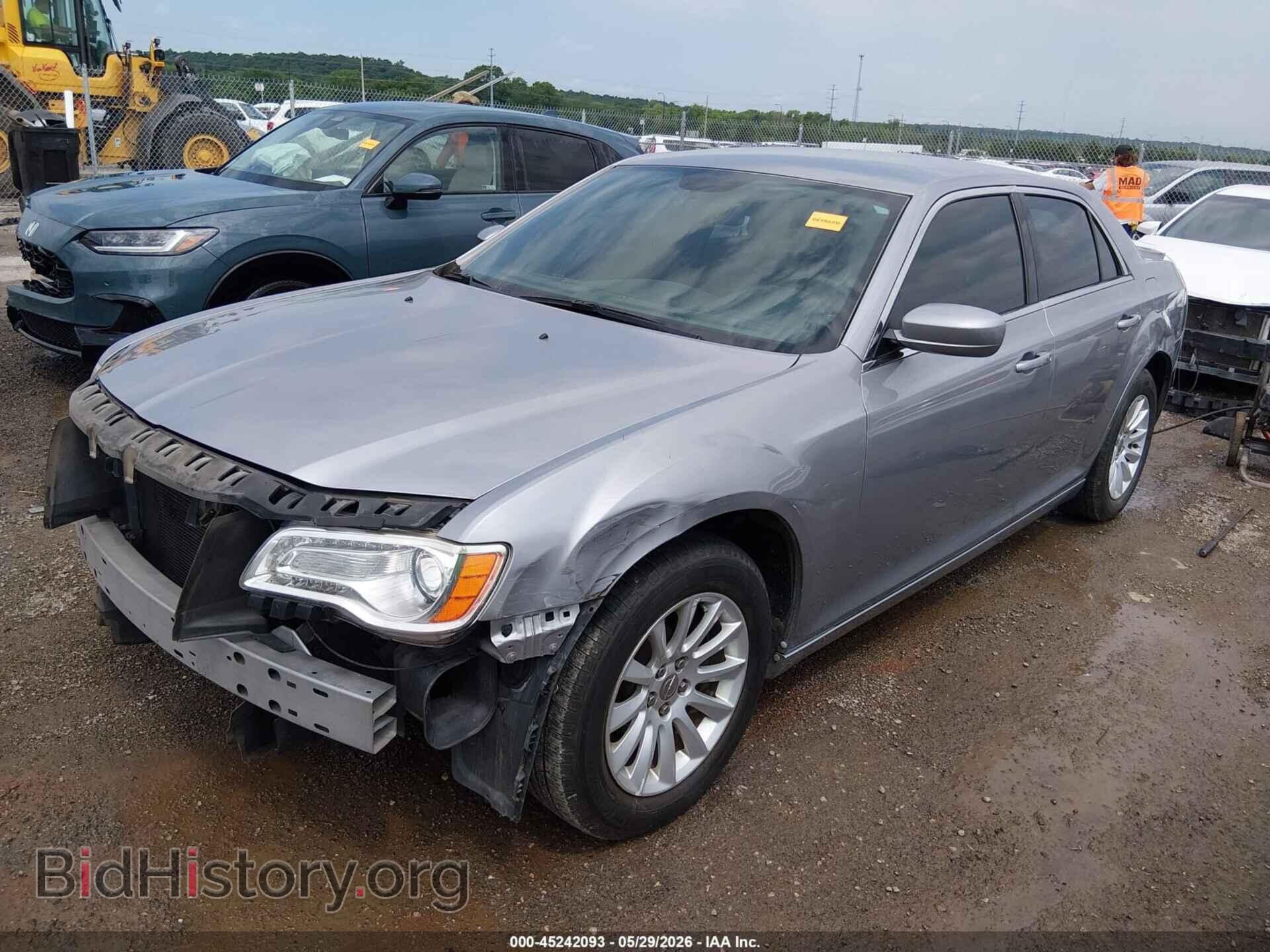 2014 CHRYSLER 300 - VIN: 2C3CCAAG0EH182795 - Фото 2