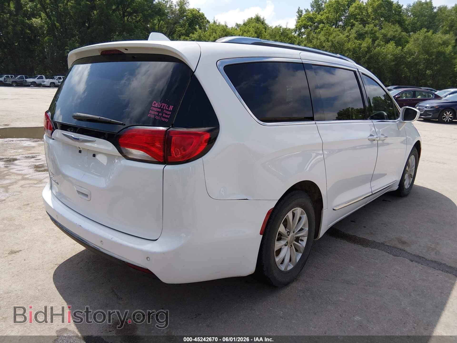 2018 CHRYSLER PACIFICA - VIN: 2C4RC1BG1JR290464 - Фото 4