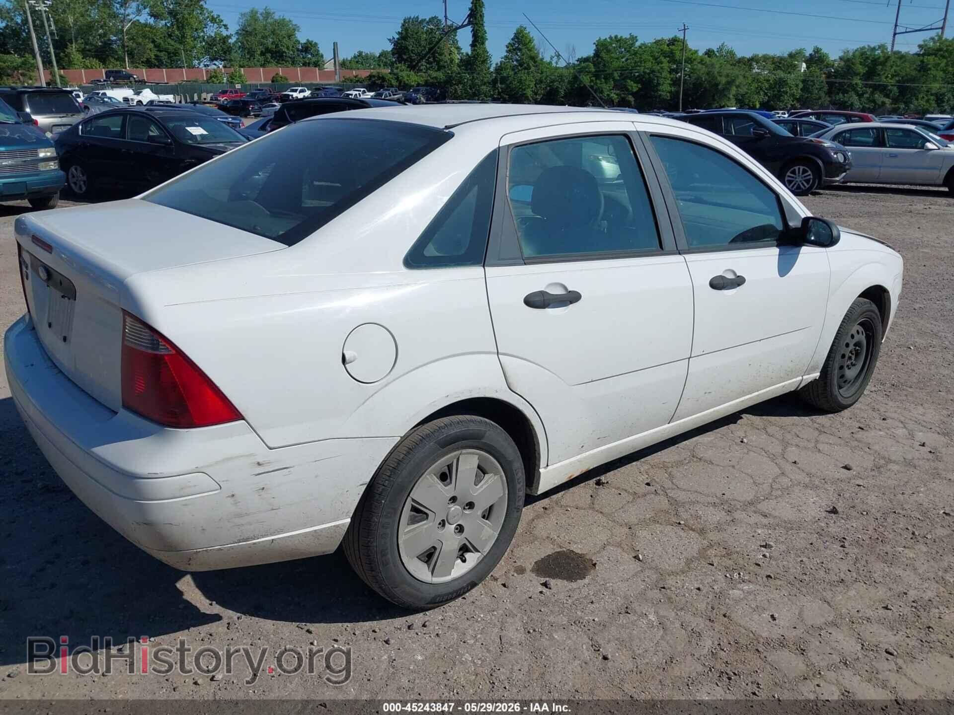 2007 FORD FOCUS - VIN: 1FAHP34N87W141305 - Фото 4